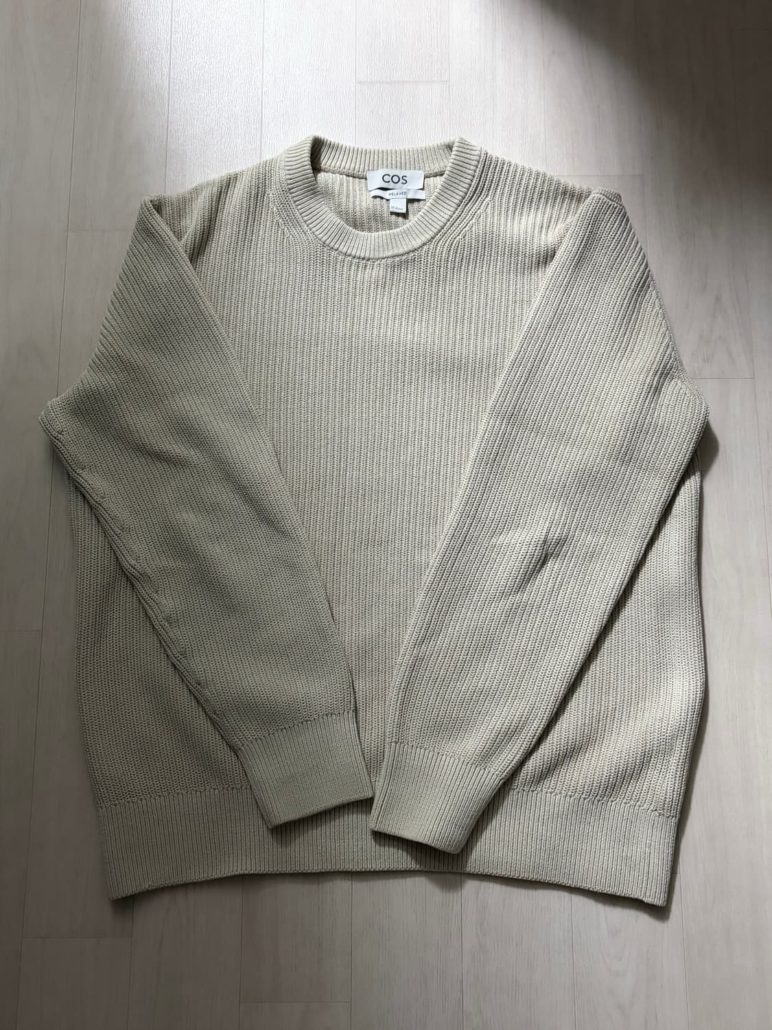 COS 스톤 워시드 니트 릴렉스핏 M사이즈 상품이미지2