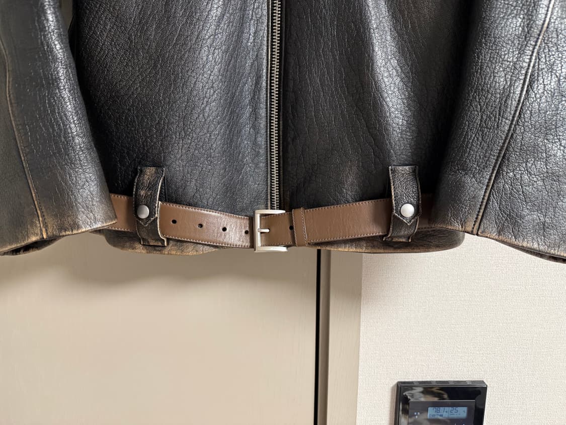 Prada 24fw 벨티드 레더 블루종 자켓 42  상품이미지4