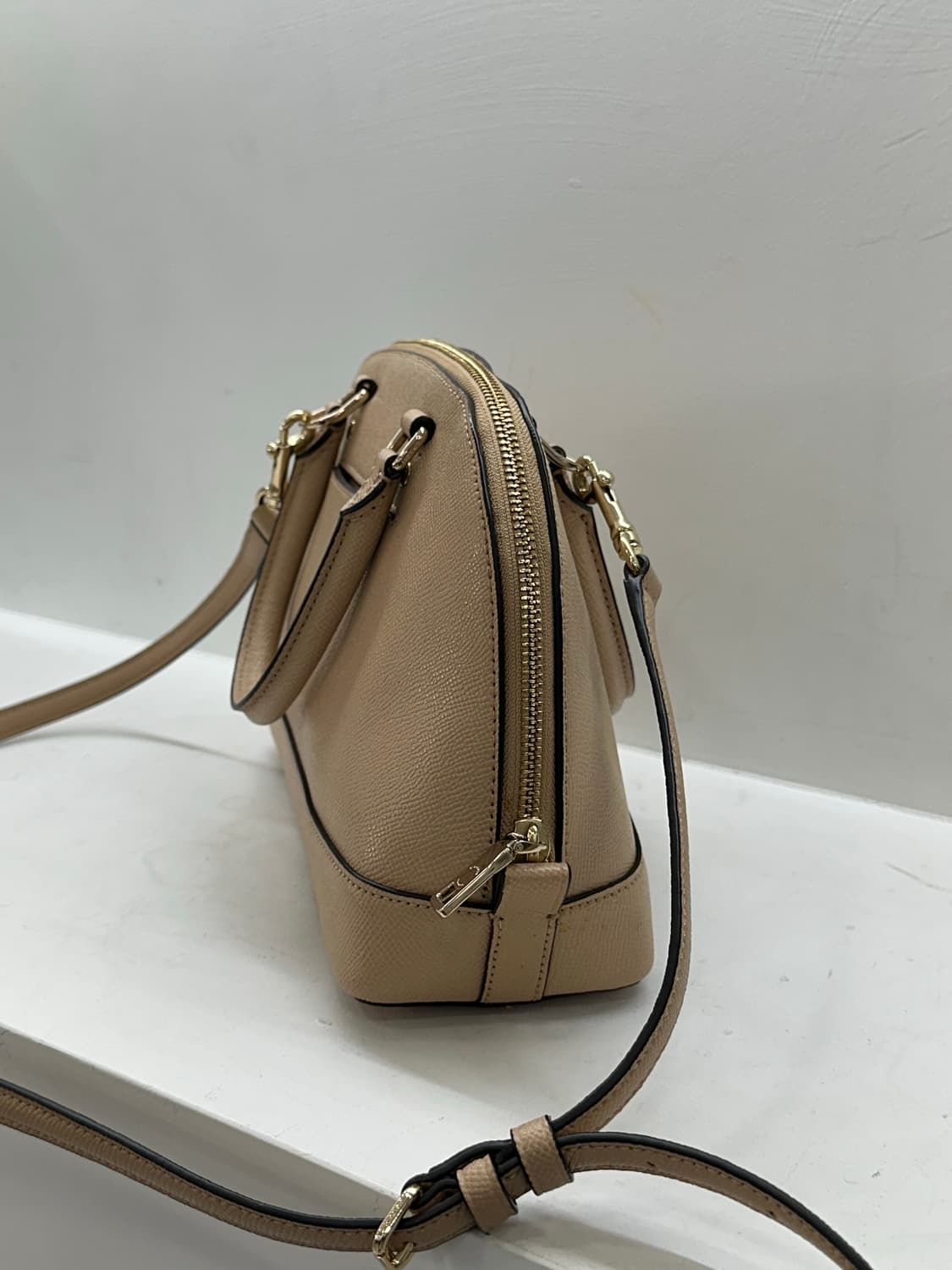 코치 미니 시에라 사첼 크로스백 상품이미지4