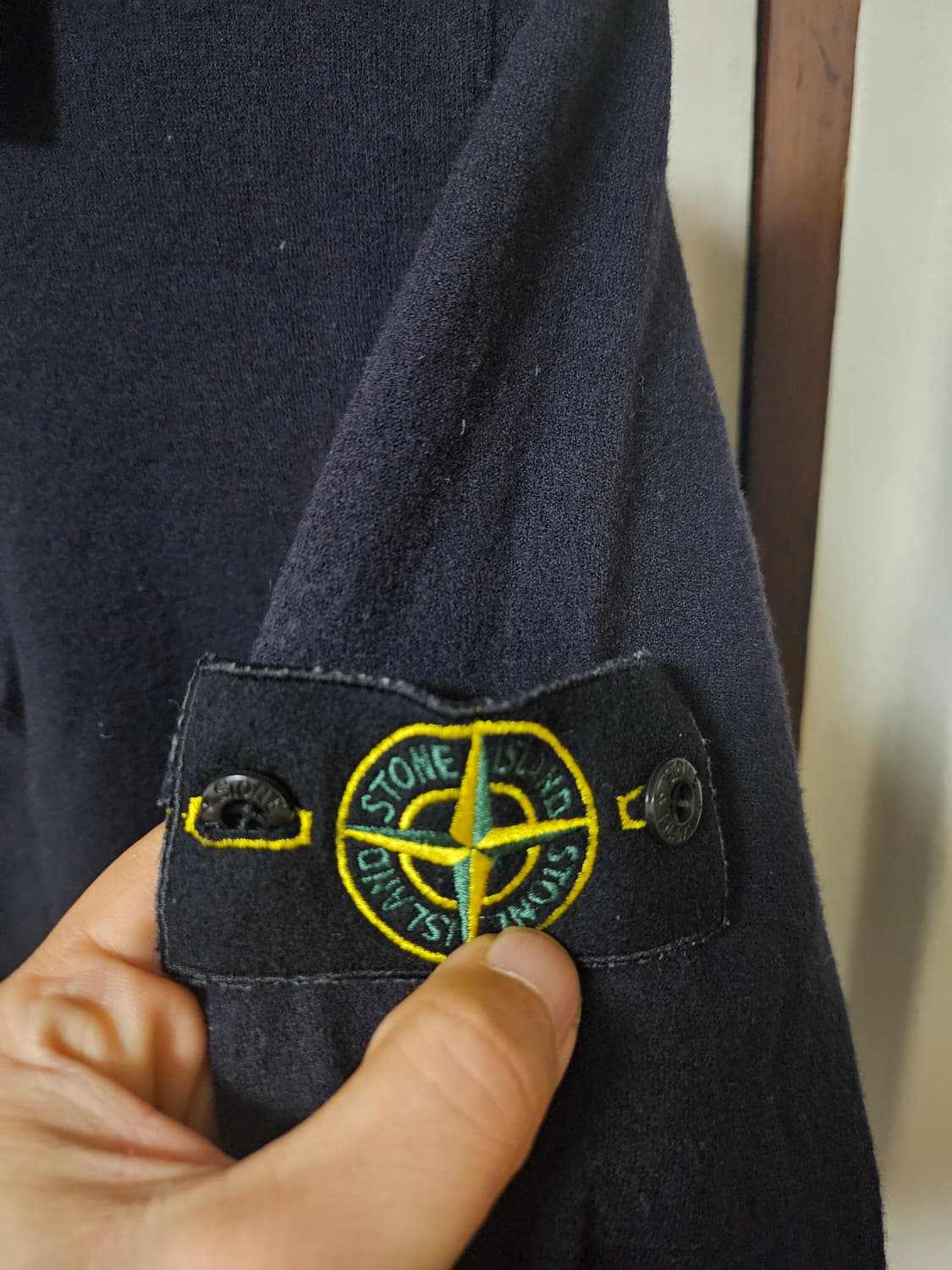 스톤아일랜드 단추 반집업 니트 블랙M 상품이미지4