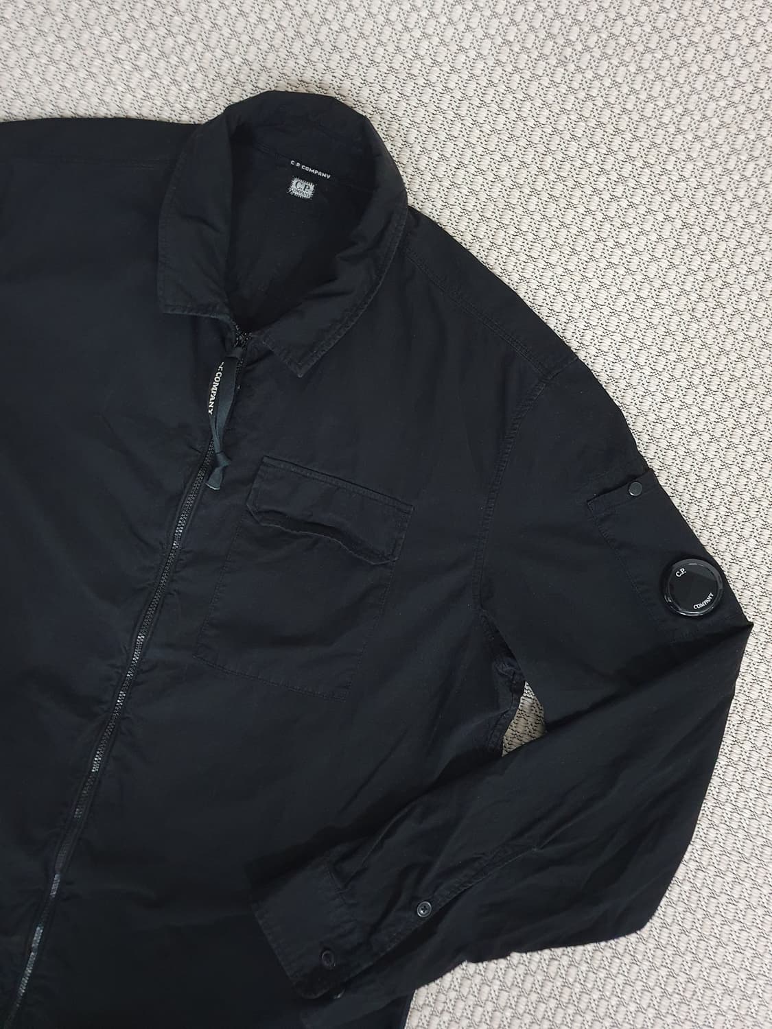 2022 씨피컴퍼니 블랙 오버셔츠 상품이미지1