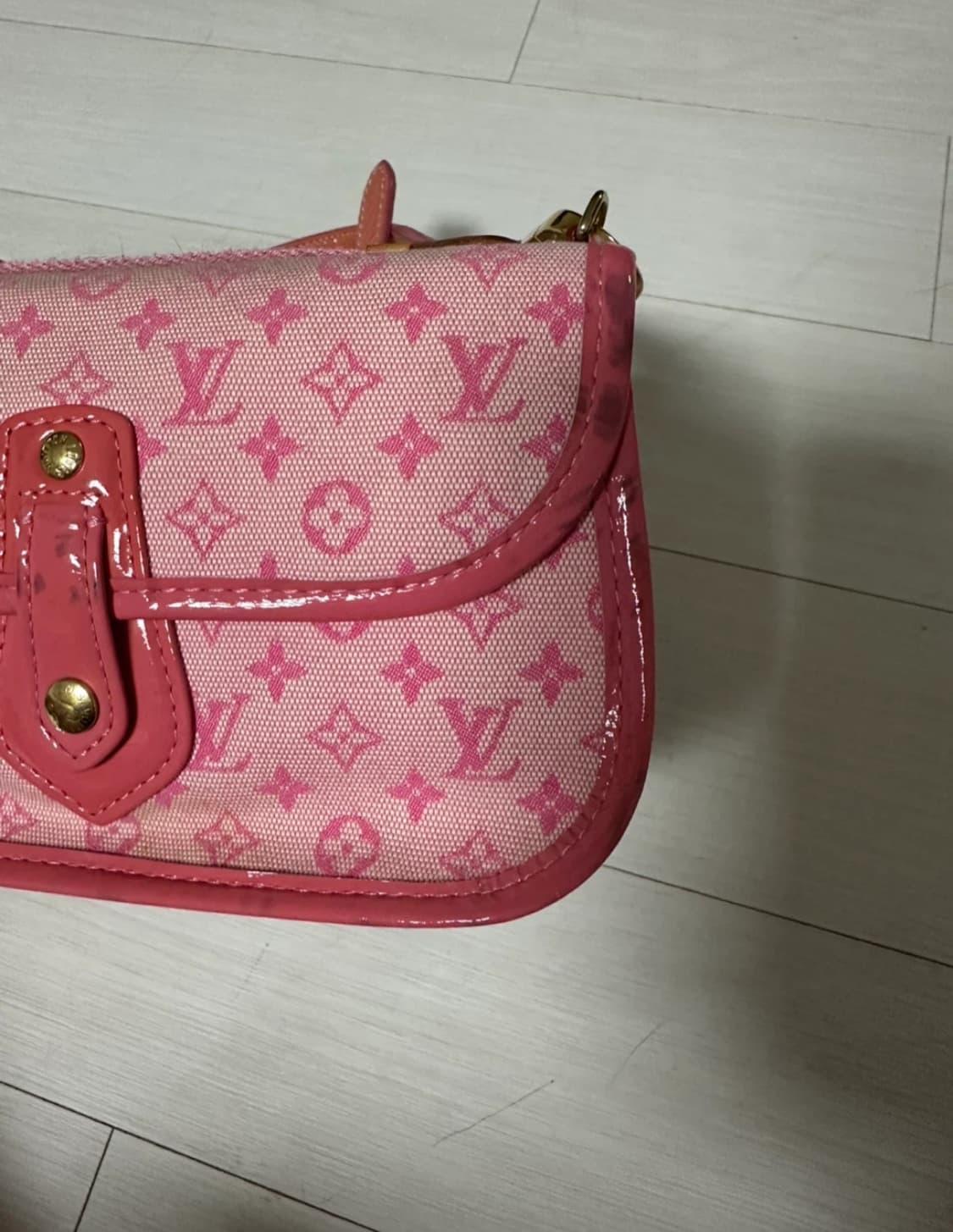 루이비통 모노그램 핑크색 빈티지 핑크 카메라백 미니 데님 백 상품이미지4