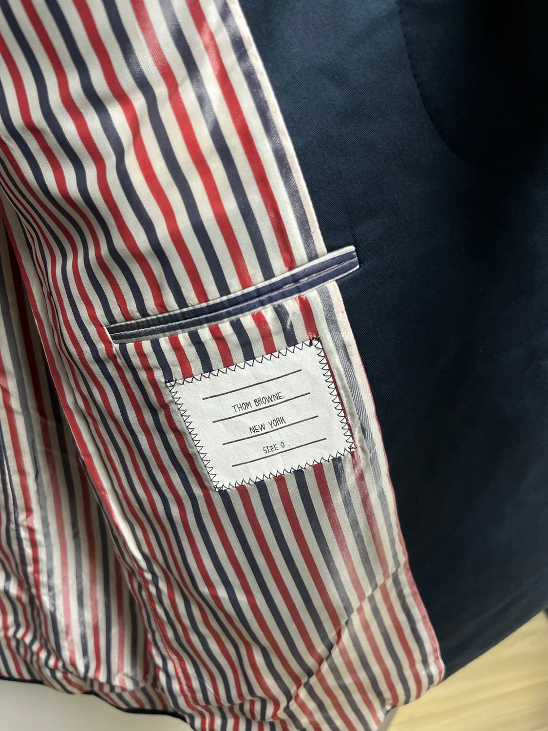 톰브라운 금장 맥코트 상품이미지5