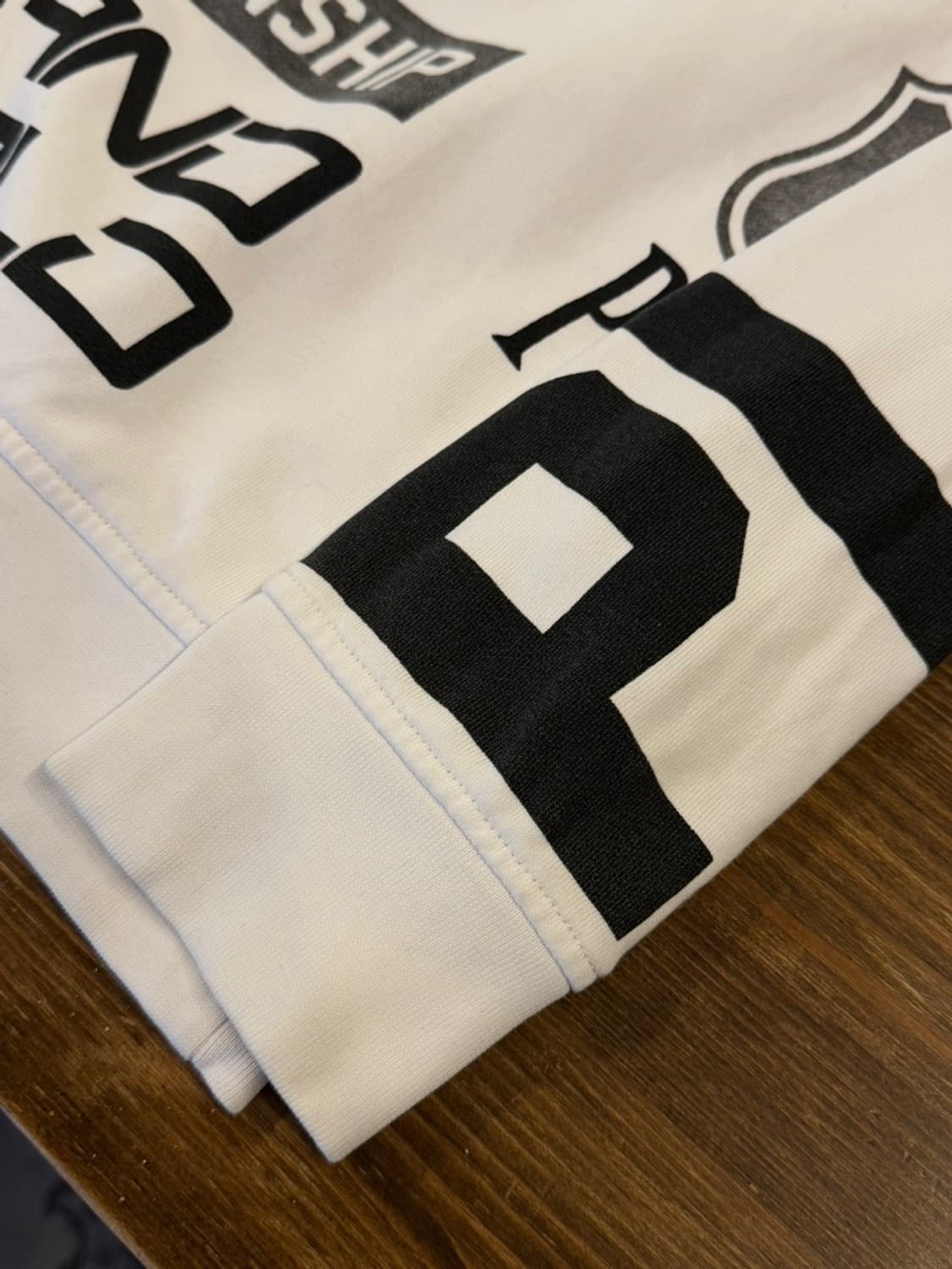 모스키노 그래픽 맨투맨 100 상품이미지10