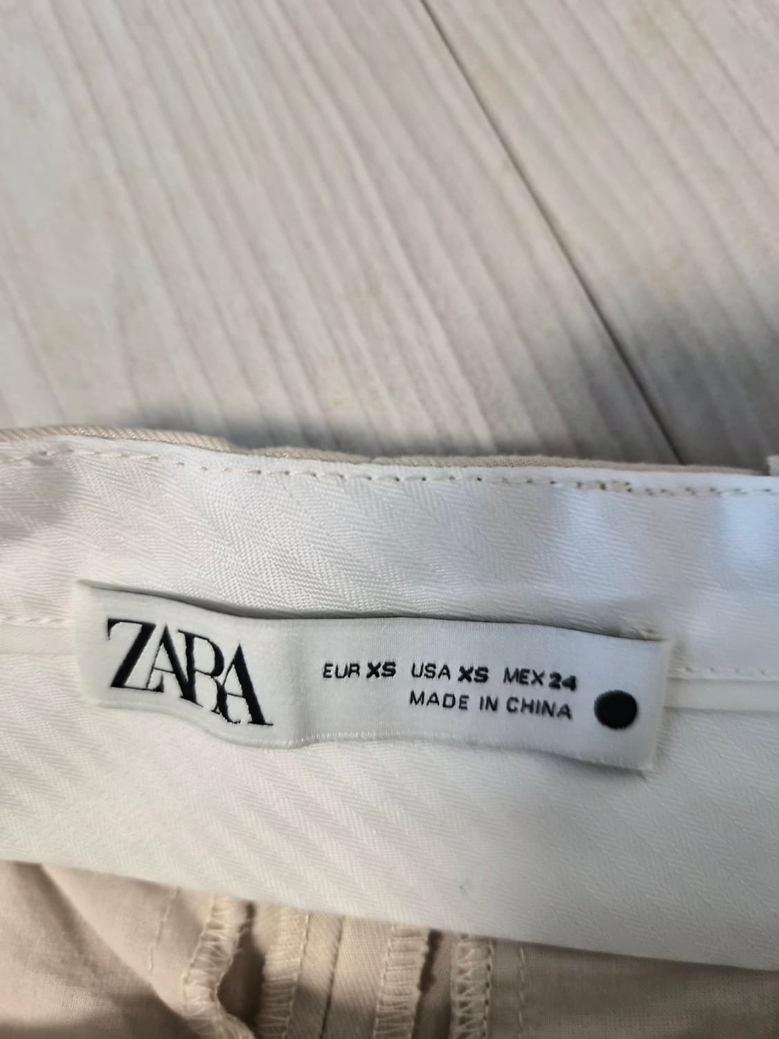 새상품] 자라(ZARA) 하이웨스트 와이드 버뮤다 팬츠 (XS) 상품이미지4