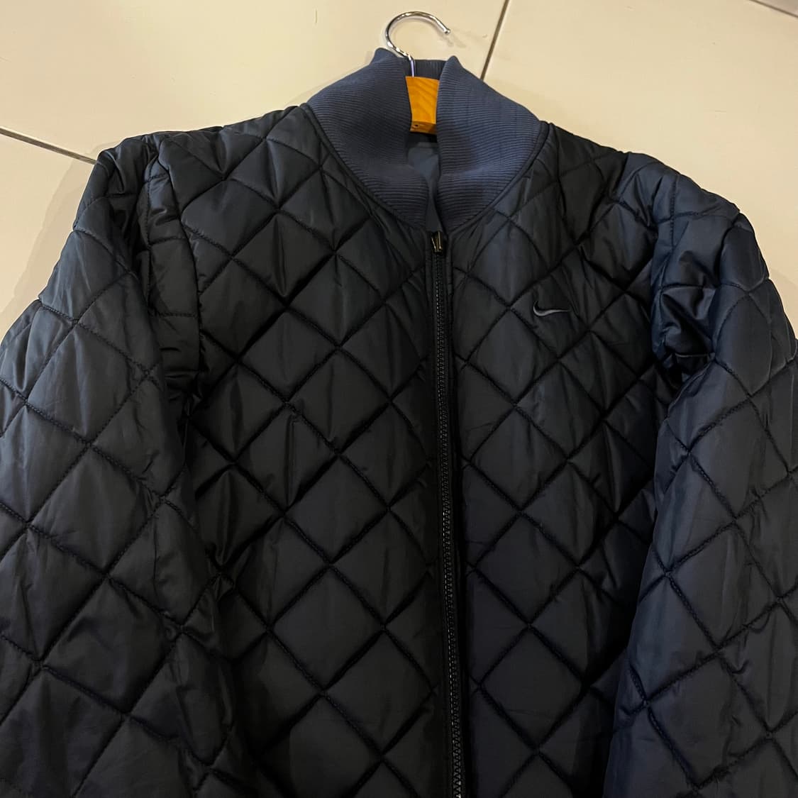 나이키 다크네이비 양면 누빔 바시티 퀼팅자켓  상품이미지4