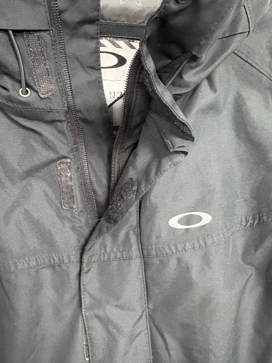 오클리 패딩 점퍼 블랙 상품이미지7