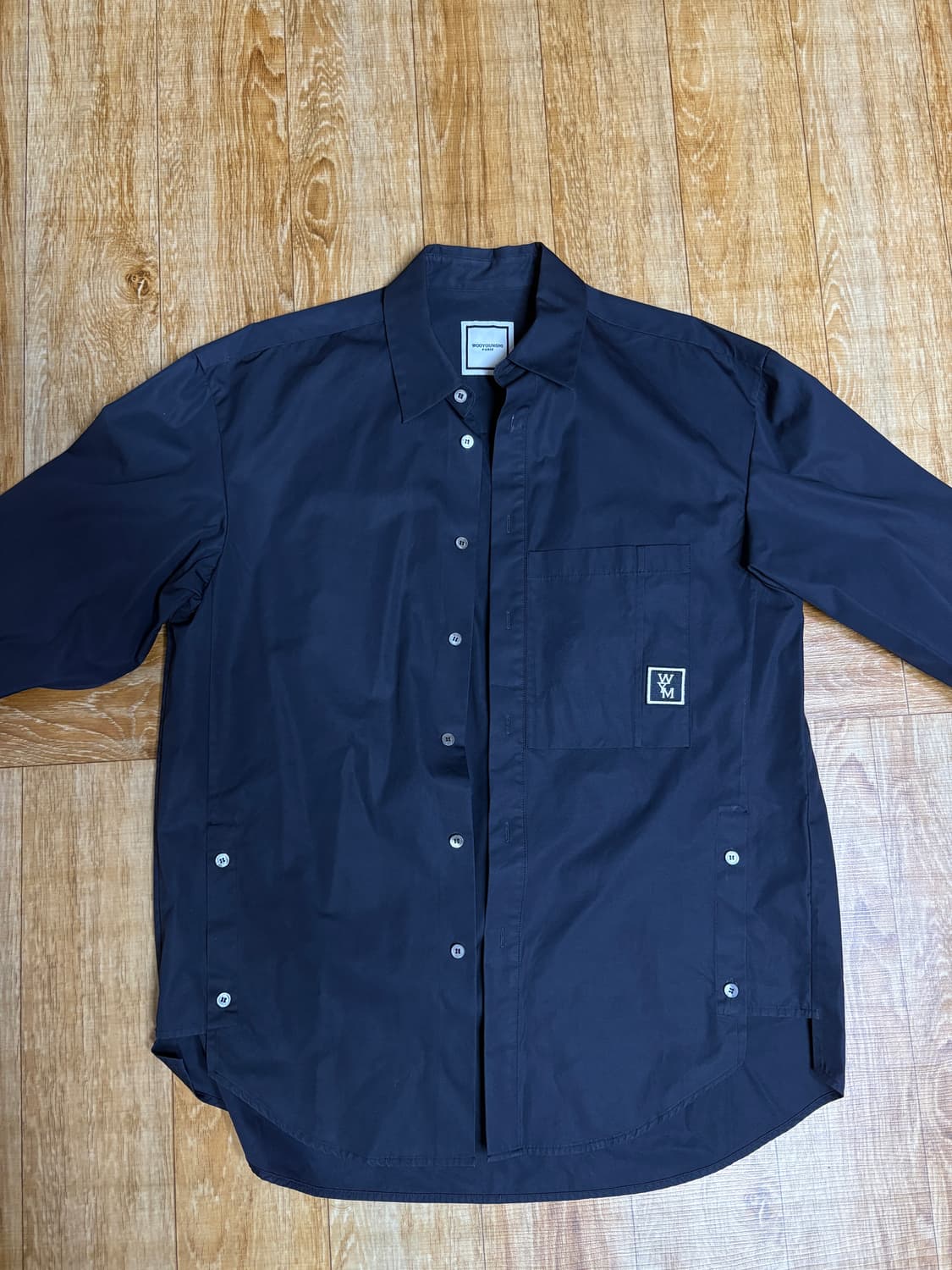 [44] 우영미 백로고 셔츠 상품이미지1