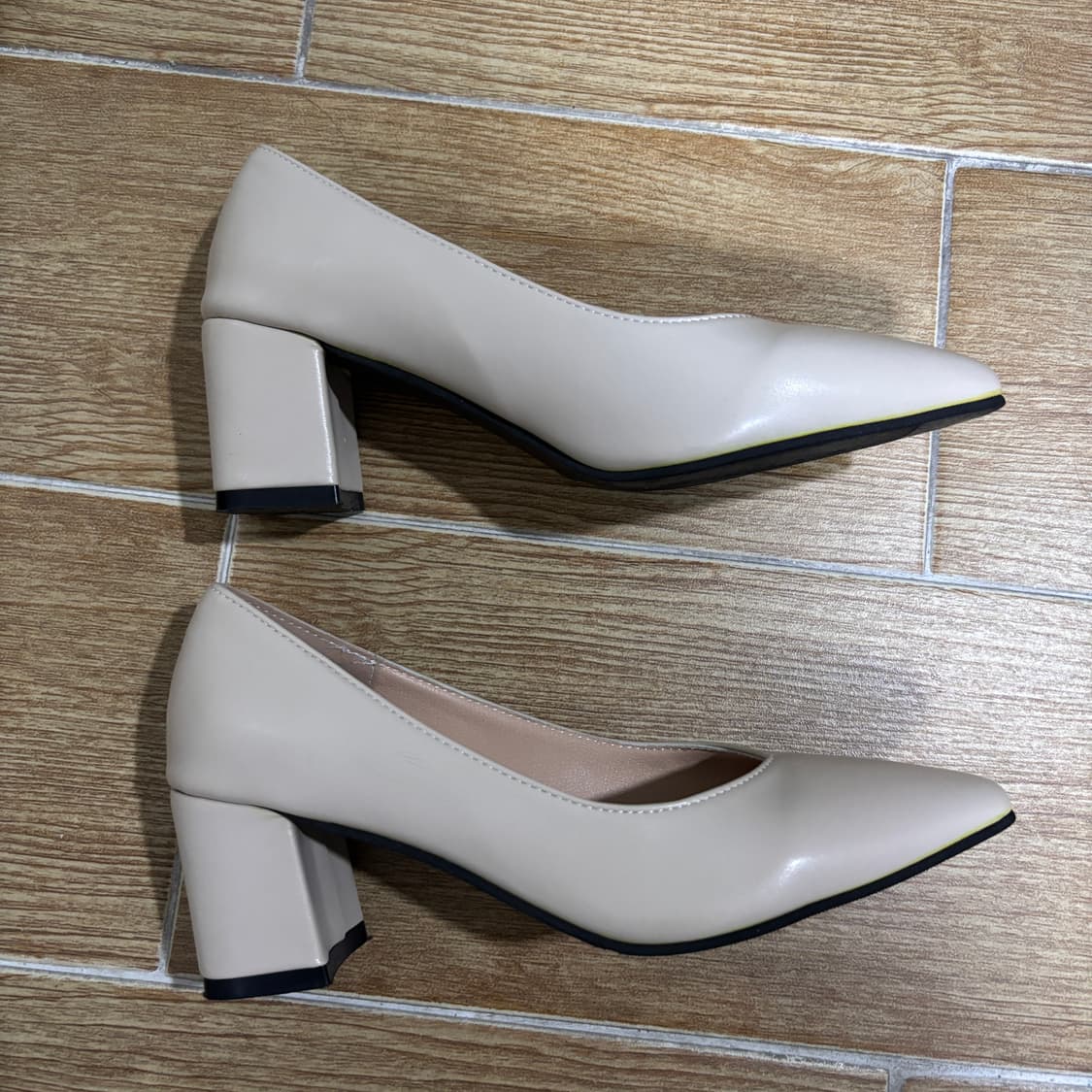 착한구두 마리나 스틸레토 미들힐 아이보리 225 상품이미지5