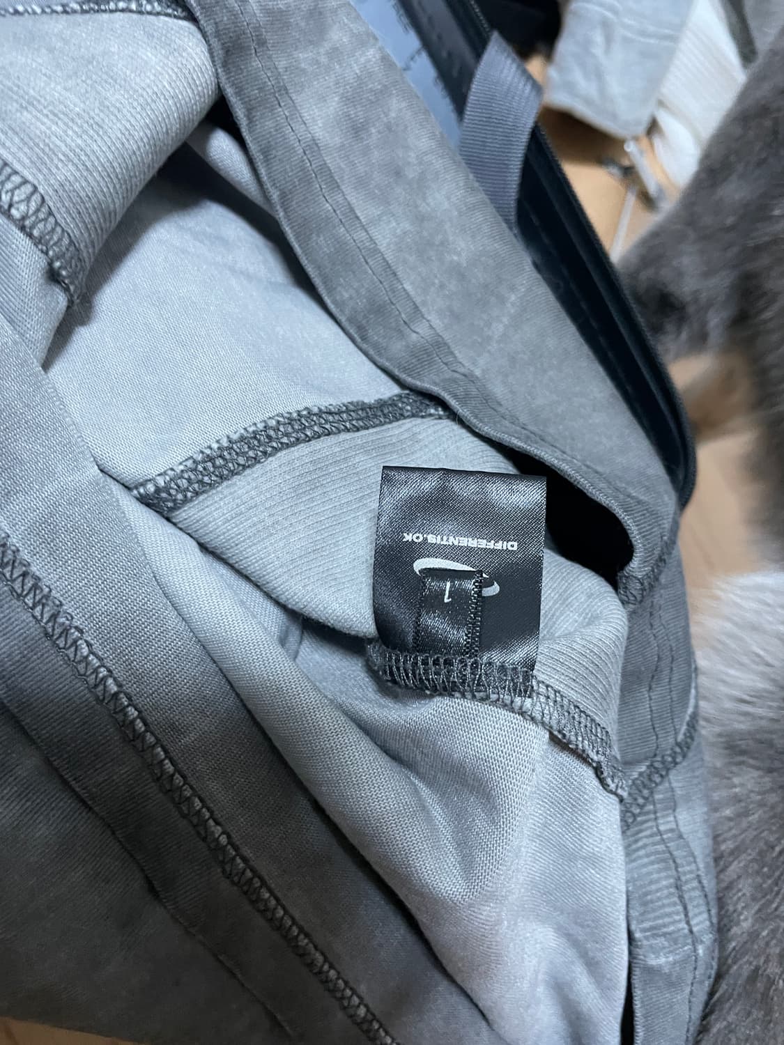 디퍼런티스 워싱 크롭 반팔  상품이미지3