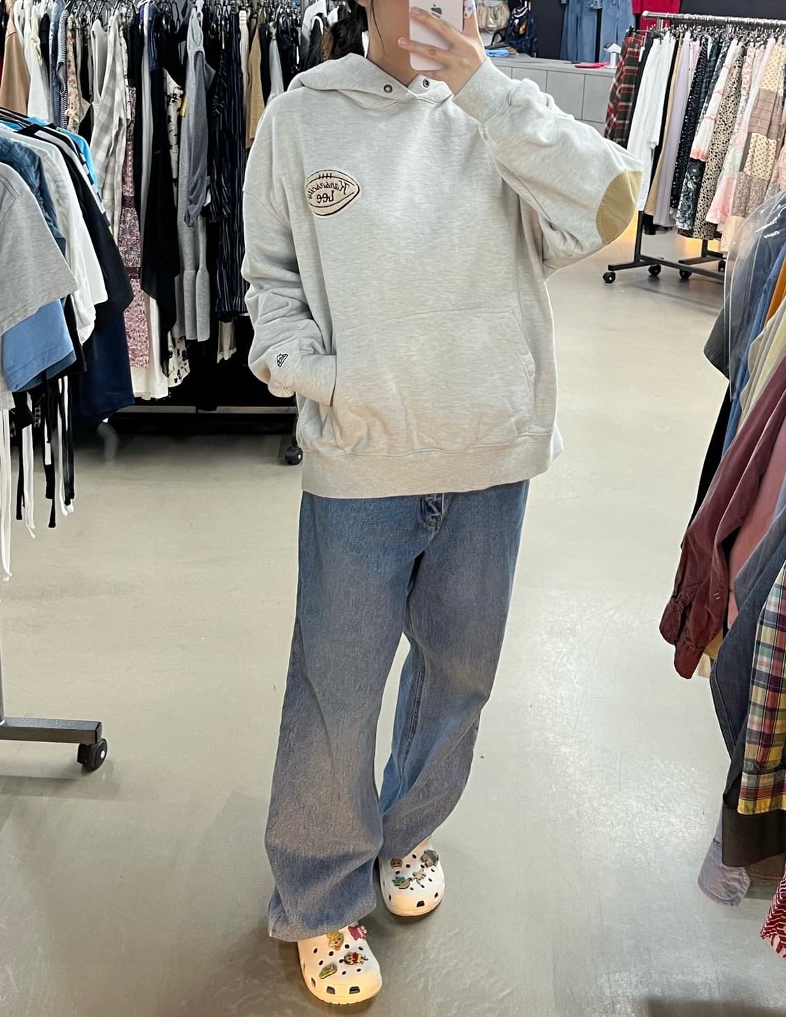 리 패치 후드티 지방시 체크 블레이져 코디 상품이미지3