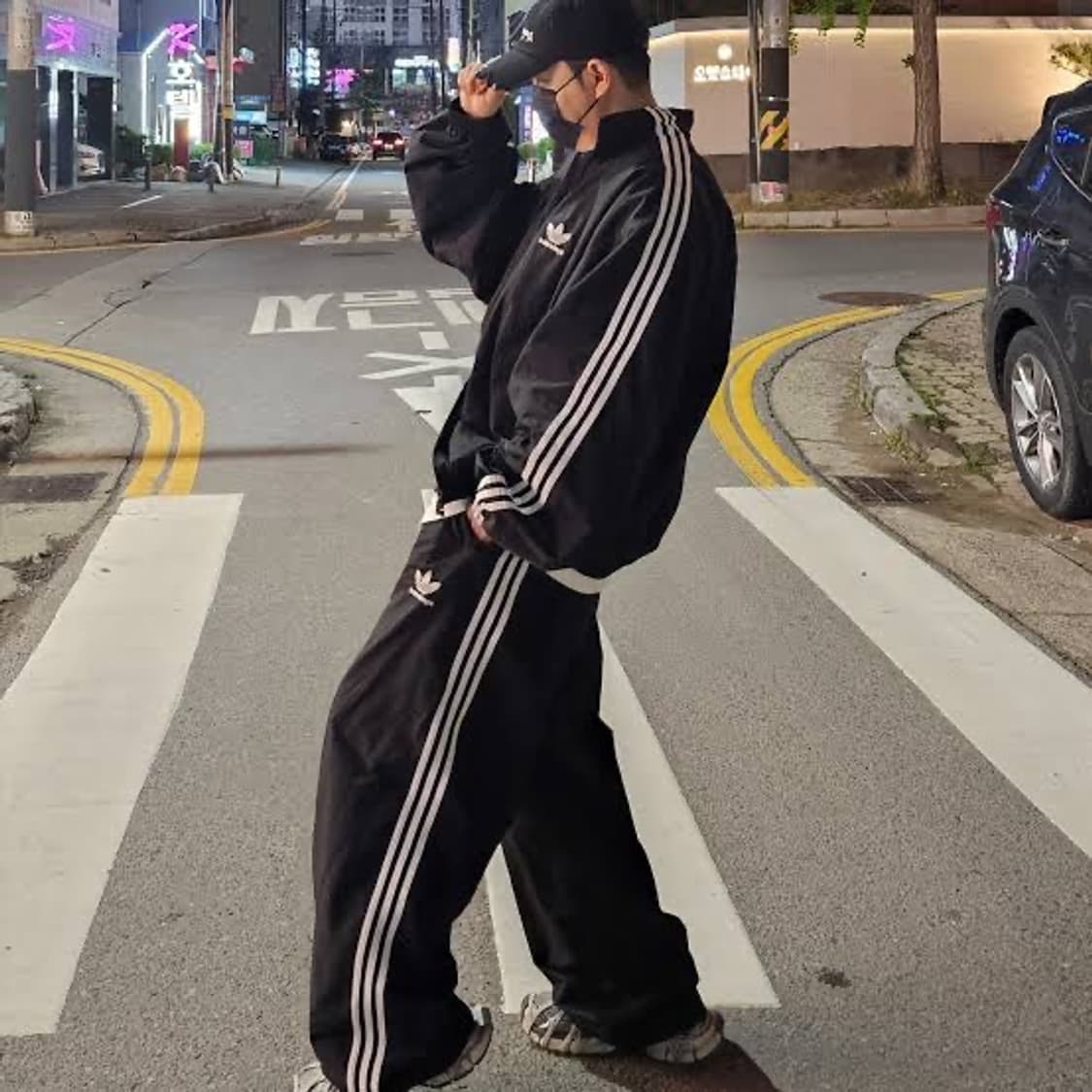 발렌시아가 아디다스 트랙수트 트라우저 블랙  상품이미지4