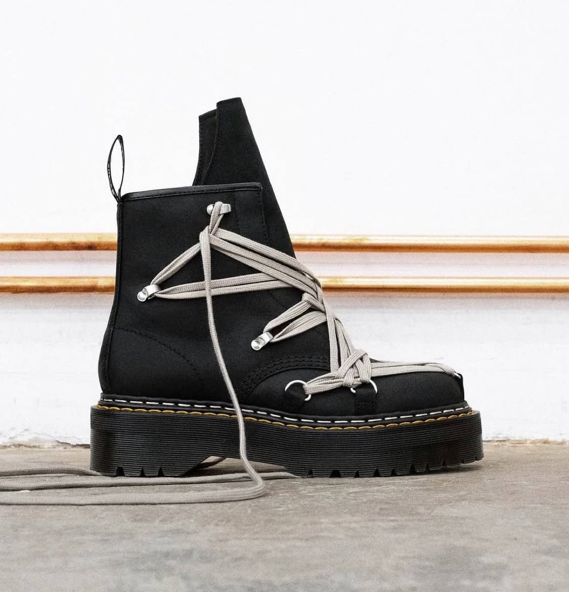 (255) 릭오웬스X닥터마틴 1460 쿼드솔 메가레이스 부츠 상품이미지1