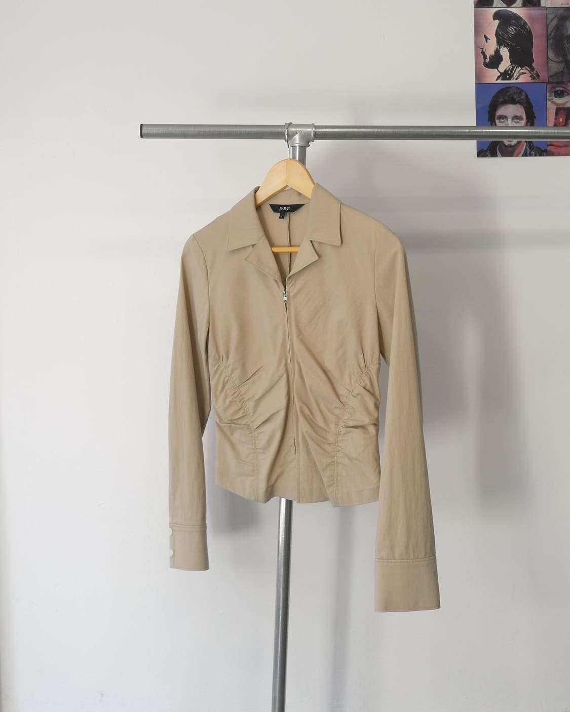 Raive 상품이미지1