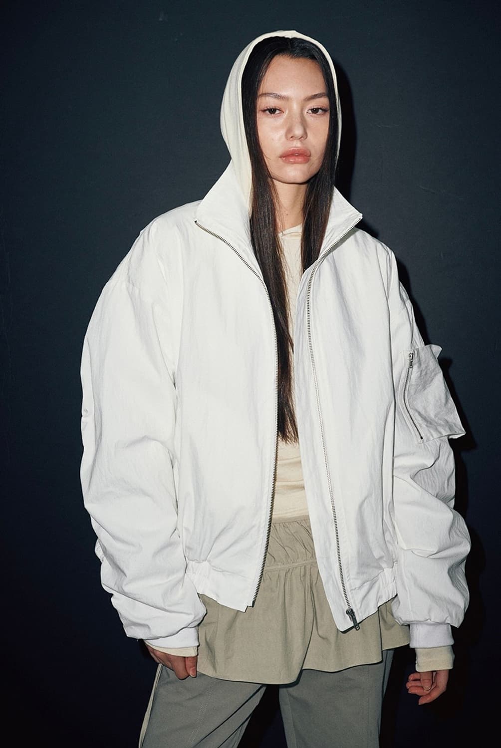 슬로우가먼츠 하이넥 지퍼 포켓 봄버자켓 ma-1 화이트 상품이미지6