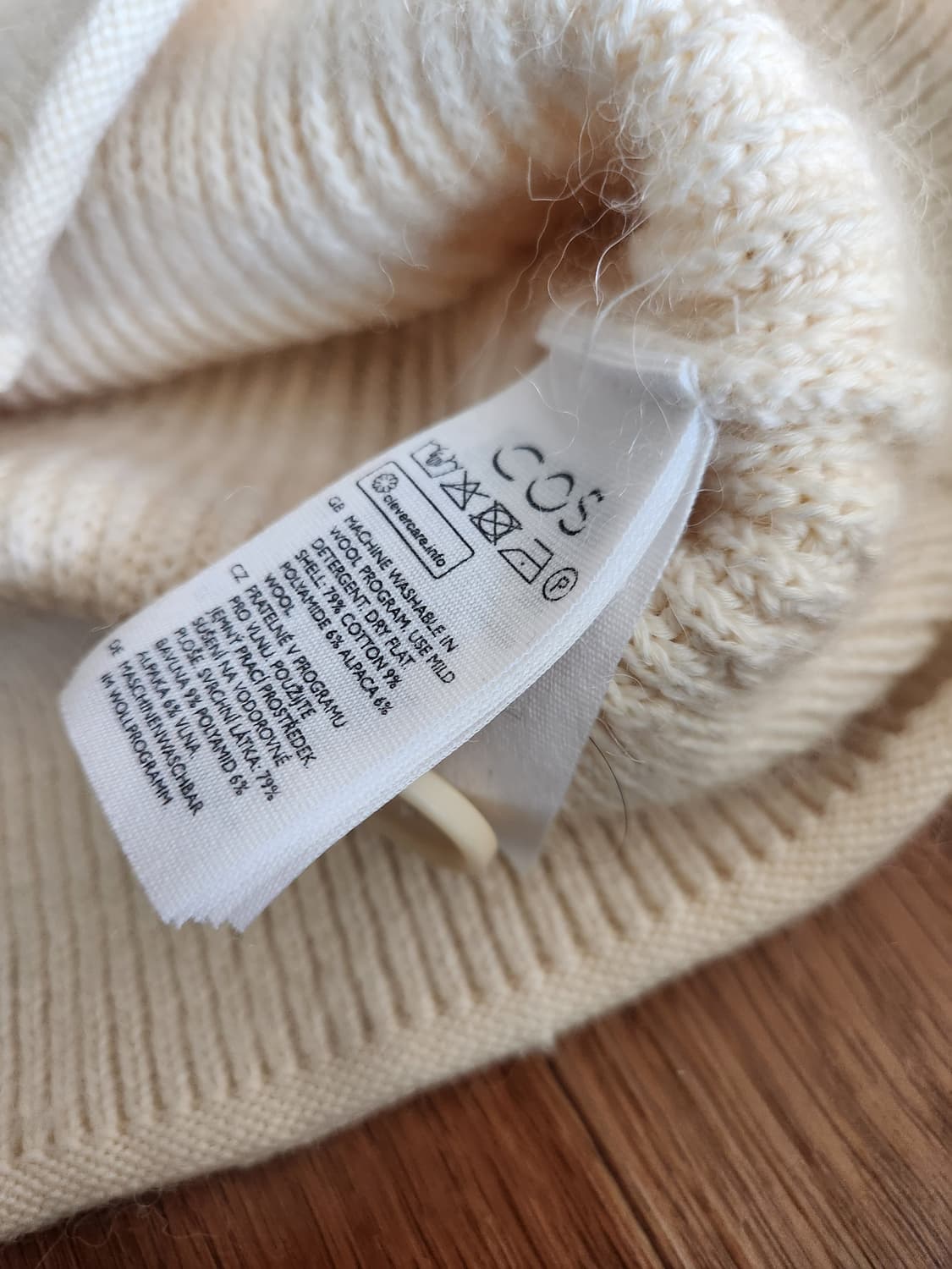 cos 아이보리 브이넥 니트 가디건 상품이미지7