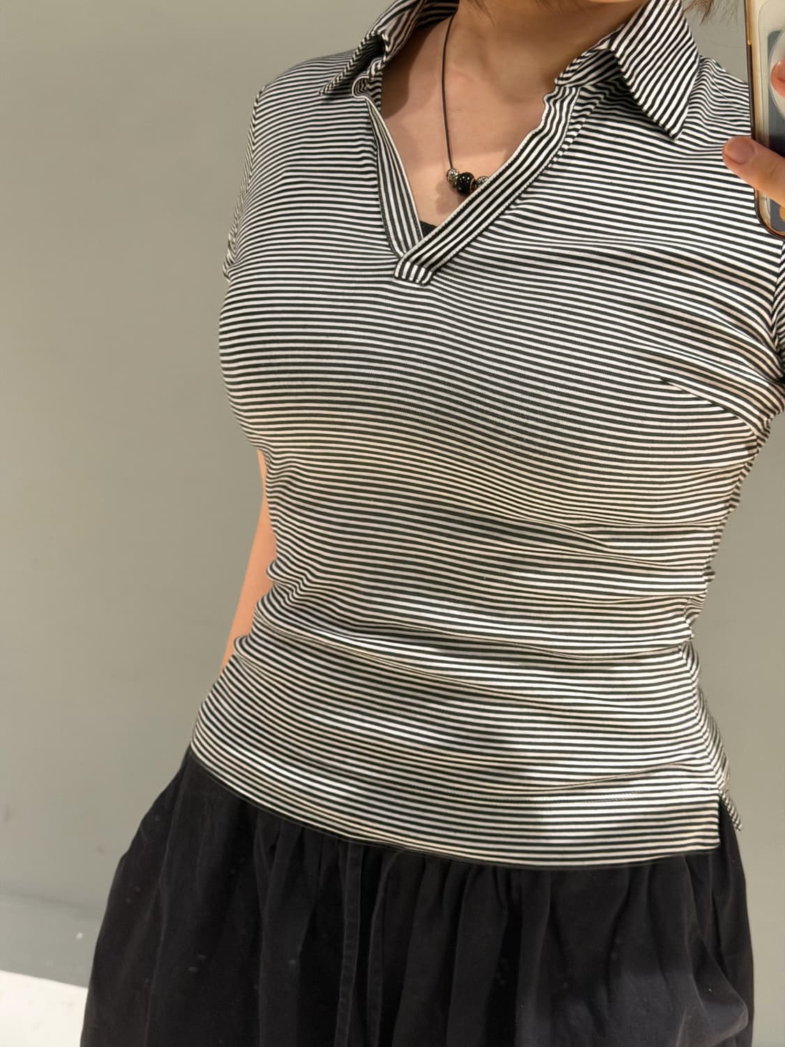stripe v-neck cutting collar top 상품이미지4