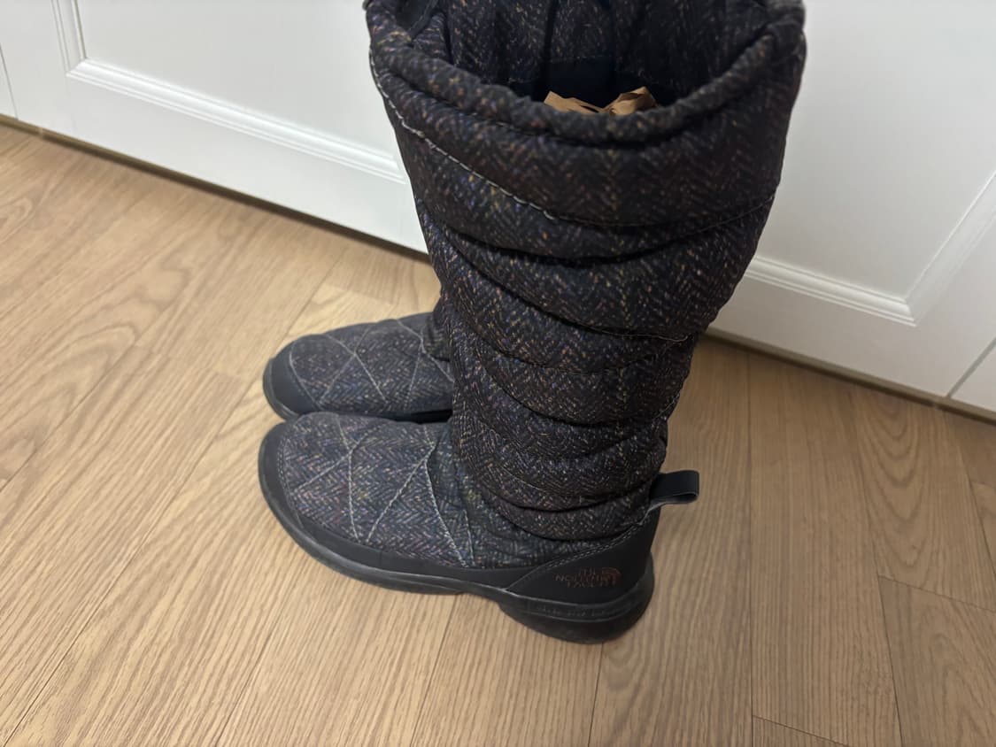 상태최상 노스페이스 패딩부츠 230 톨사이즈 상품이미지1