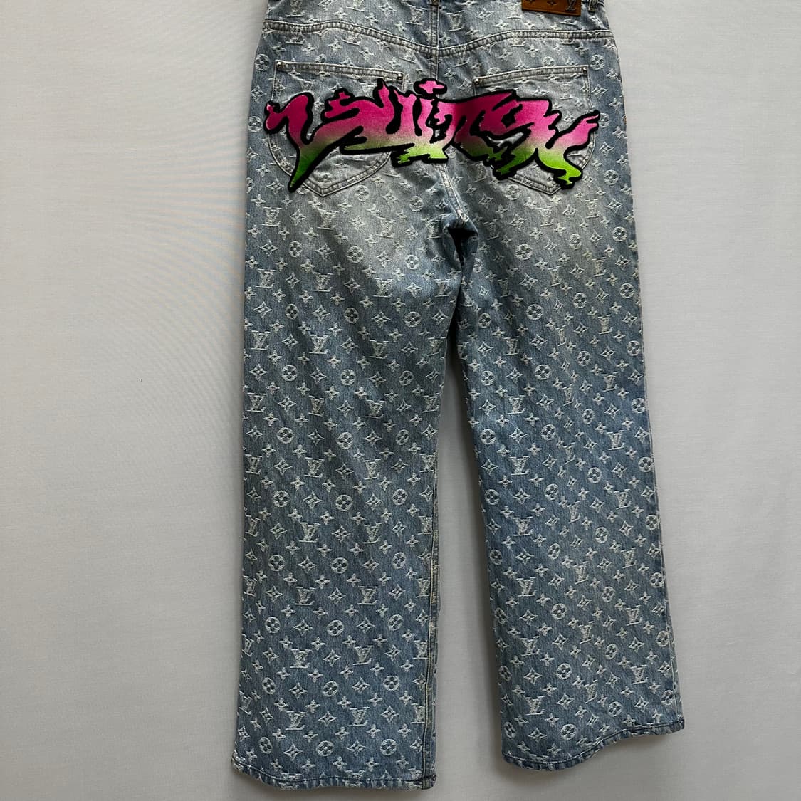 루이비통 그래피티 모노그램 버기 데님 팬츠 (32 33)  상품이미지6