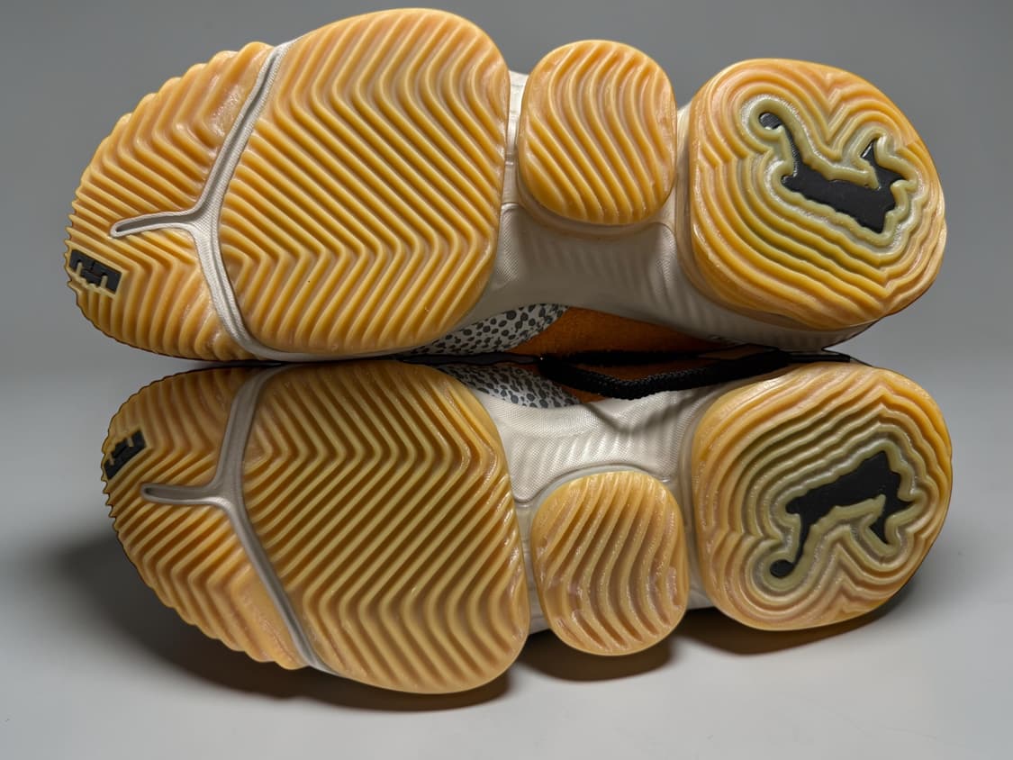 나이키 르브론 16 로우 아트모스 사파리 275(새상품) 상품이미지8