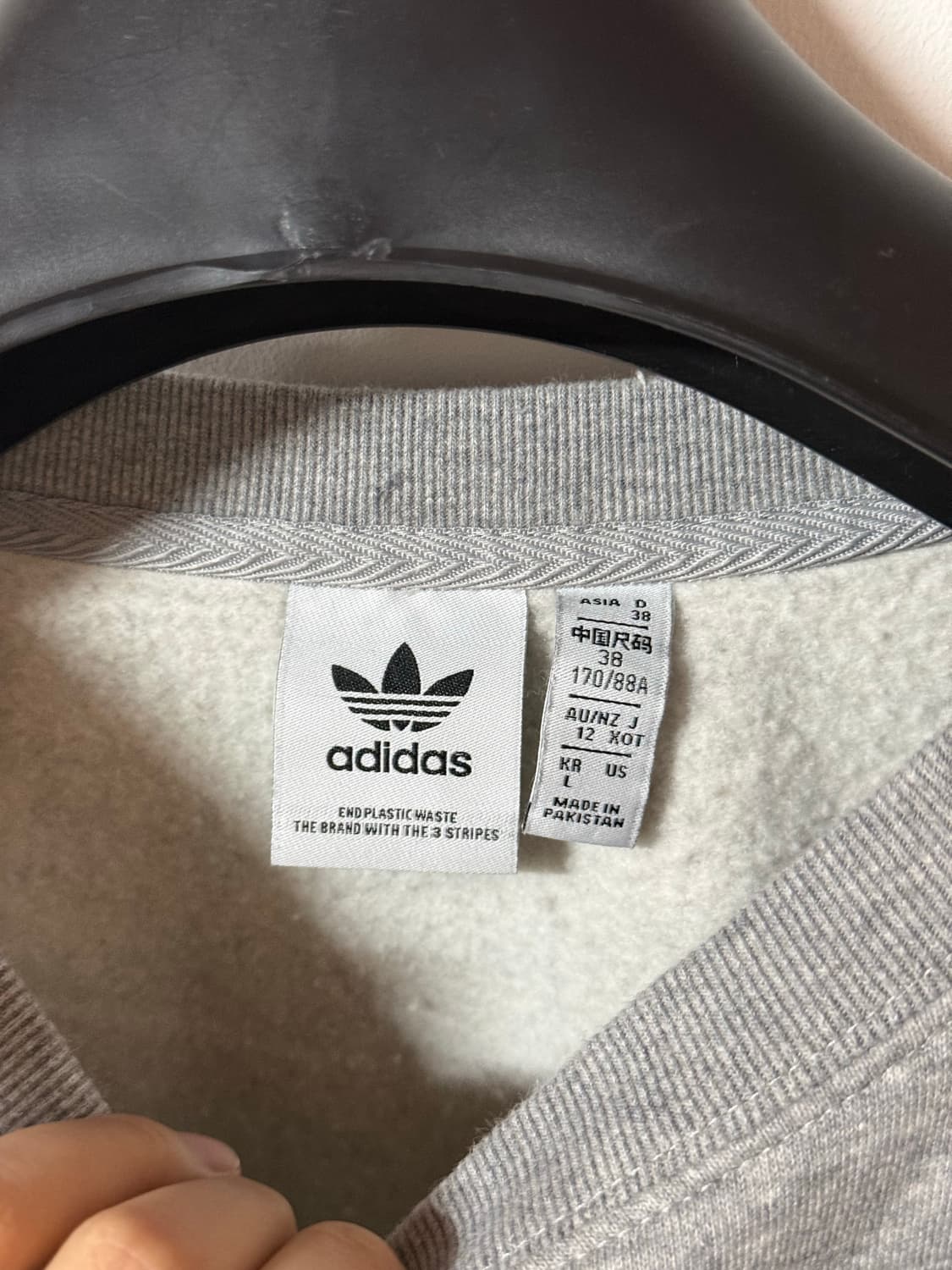 아디다스 Y2K 미니로고 그레이 크롭 맨투맨 상품이미지5