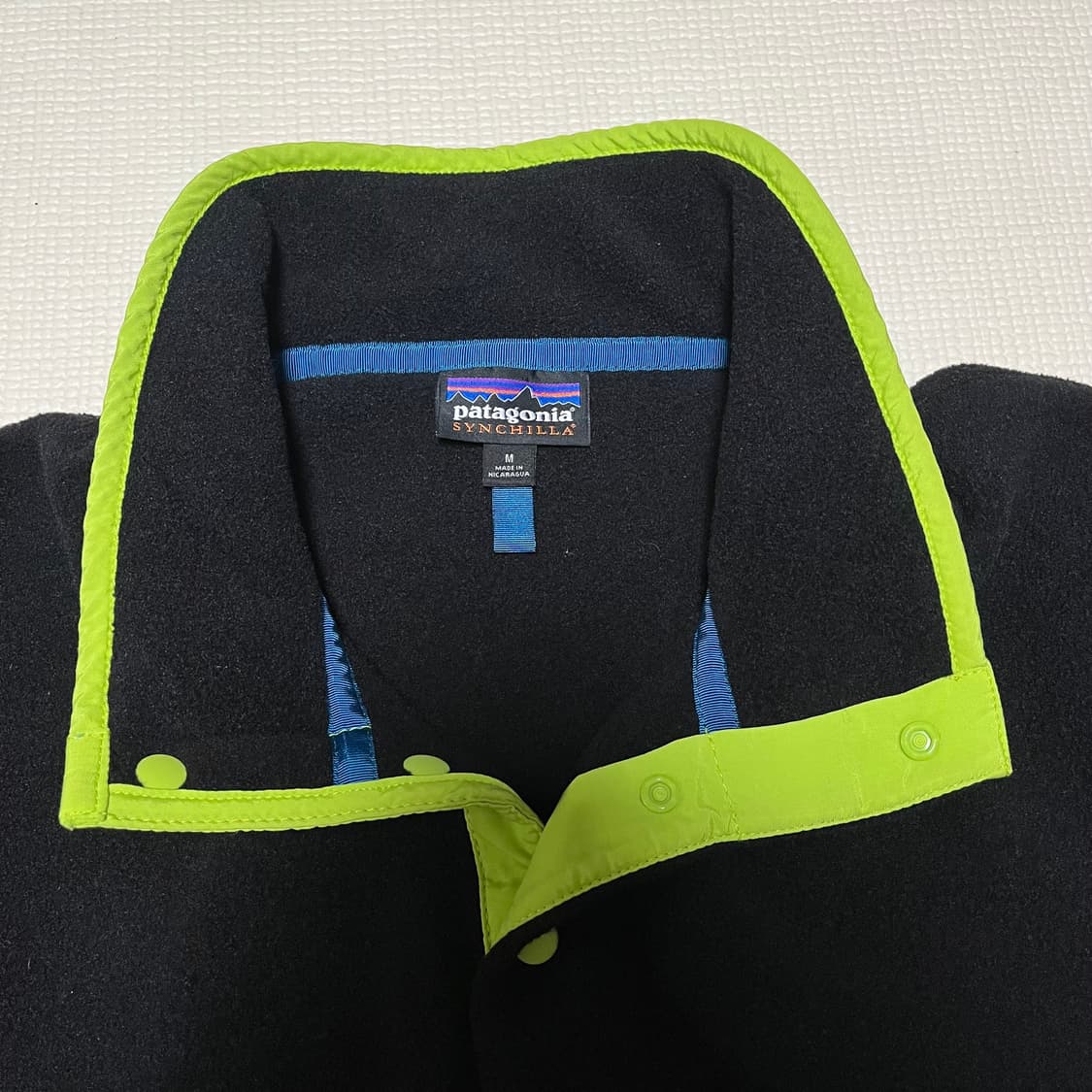 파타고니아 신칠라 블랙/라임 상품이미지3