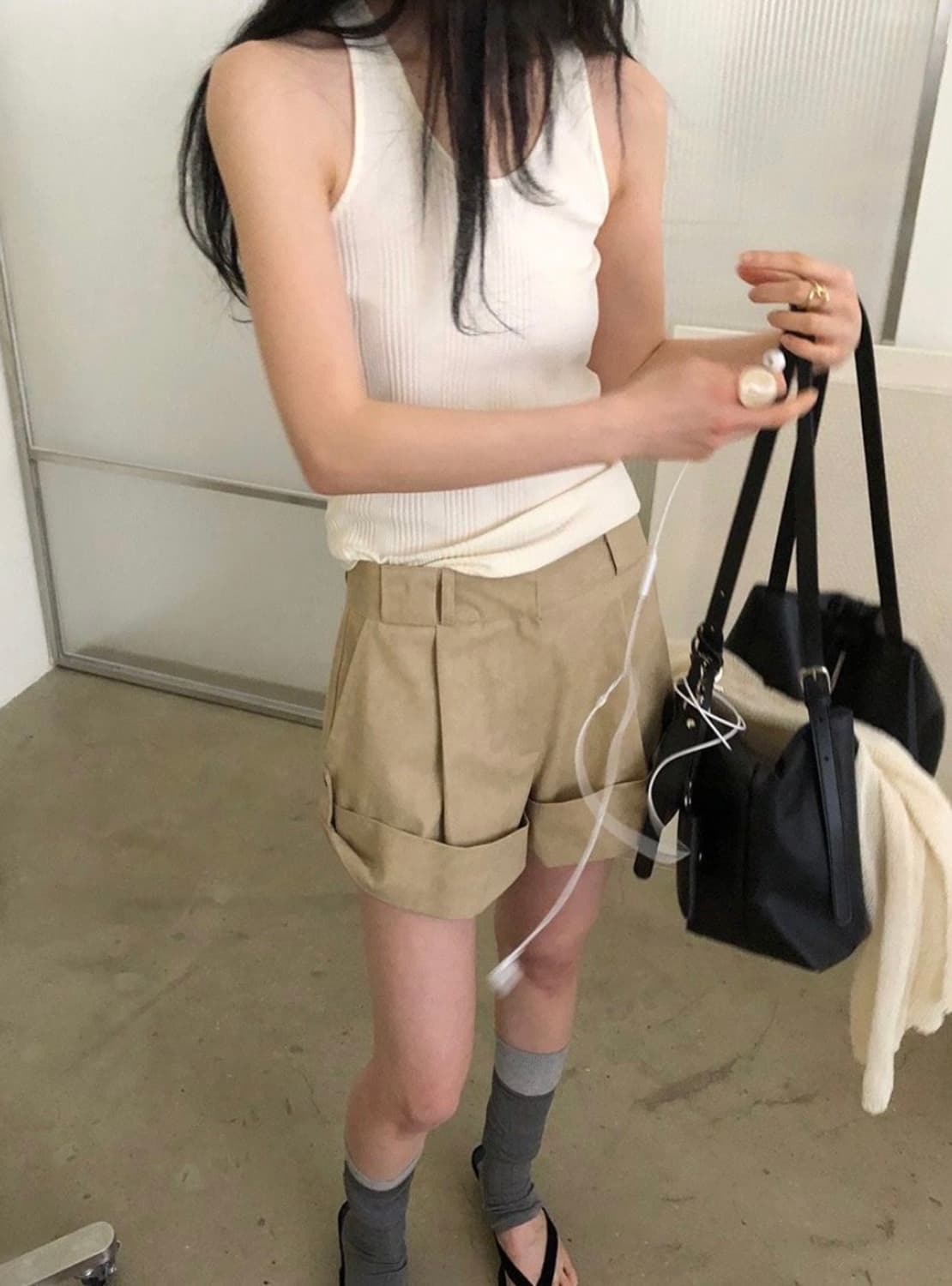 레이크 사이드 스튜디오 바닐라 버튼 롤업 숏 팬츠 상품이미지2