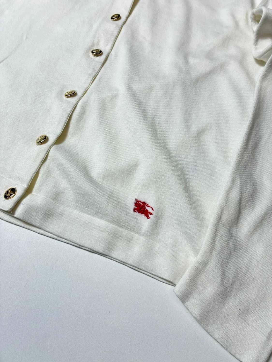 버버리 90's 금장 니트 가디건 PN8648 상품이미지3