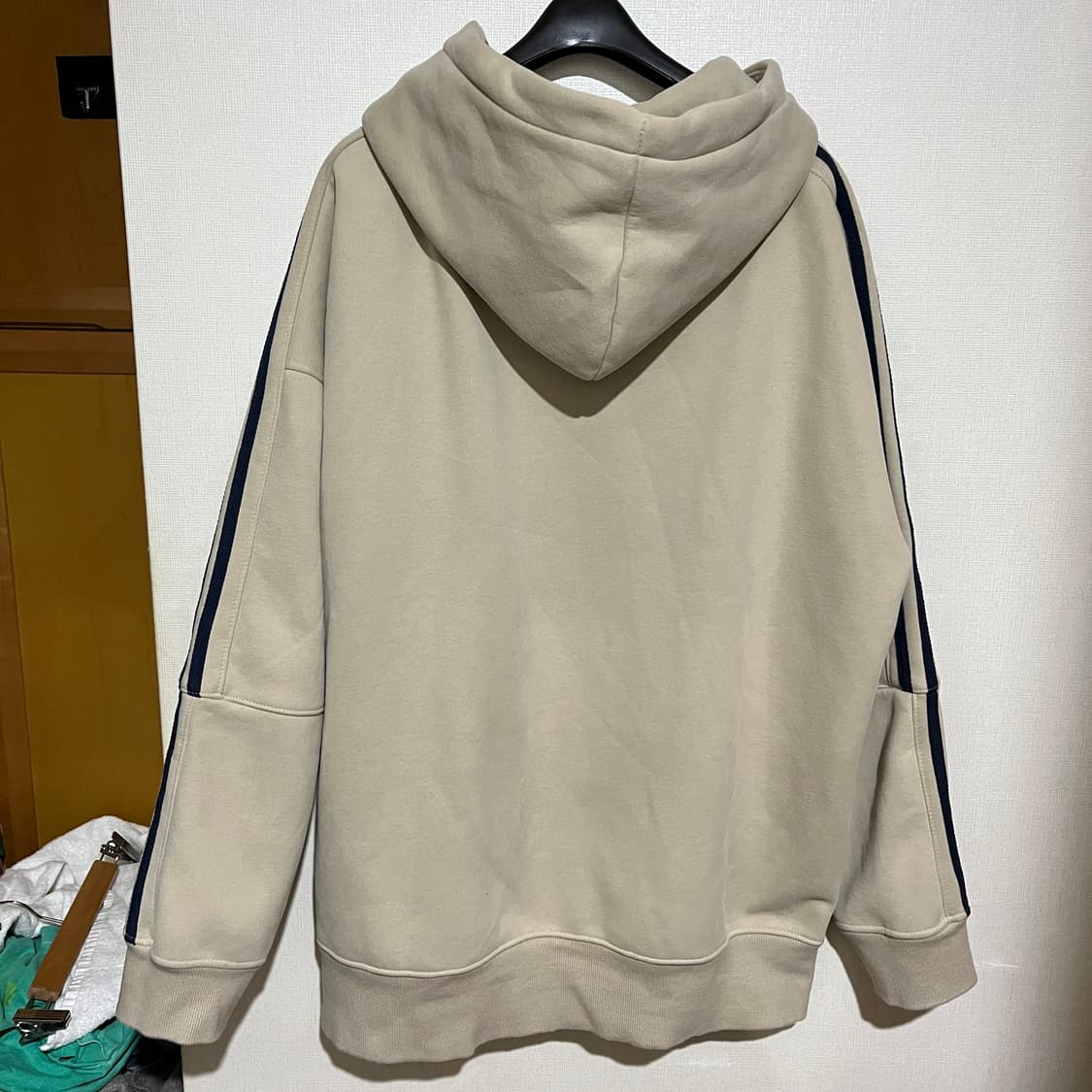 (XL정도) 디즈니 구피 프린팅 자수 후드 티셔츠 상품이미지3