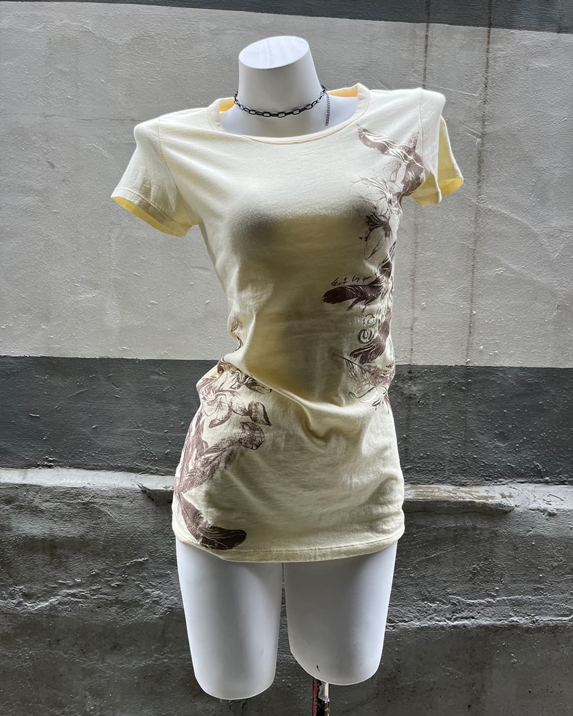 Faded Wilted Flower T-shirts 상품이미지3