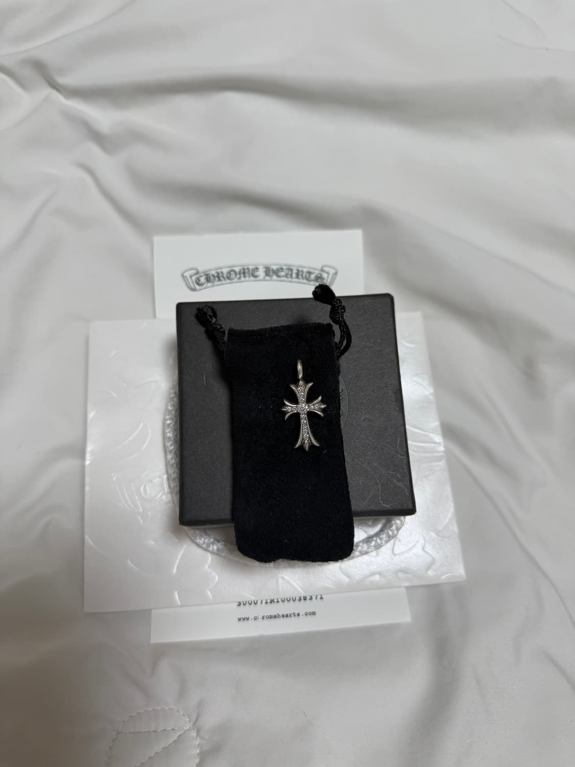 크롬하츠 타이니 크로스 풀파베 상품이미지1