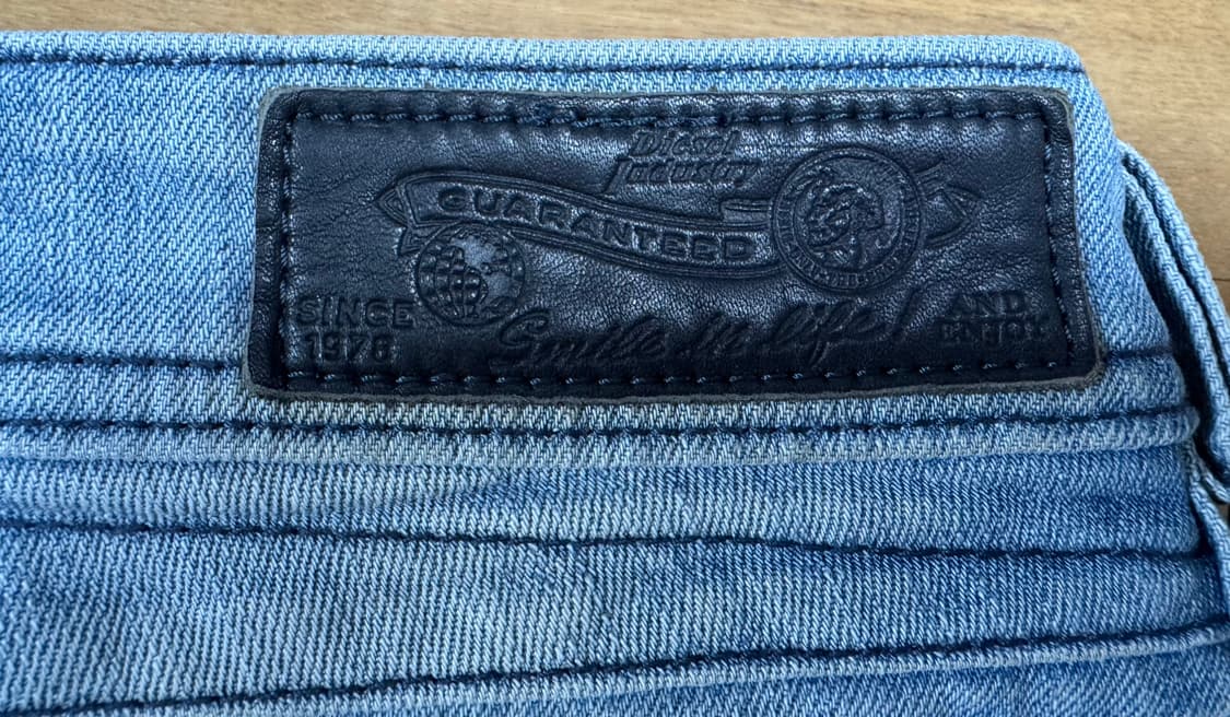 [31]디젤 BELTHER 레귤러 슬림 테이퍼드 청바지 상품이미지7