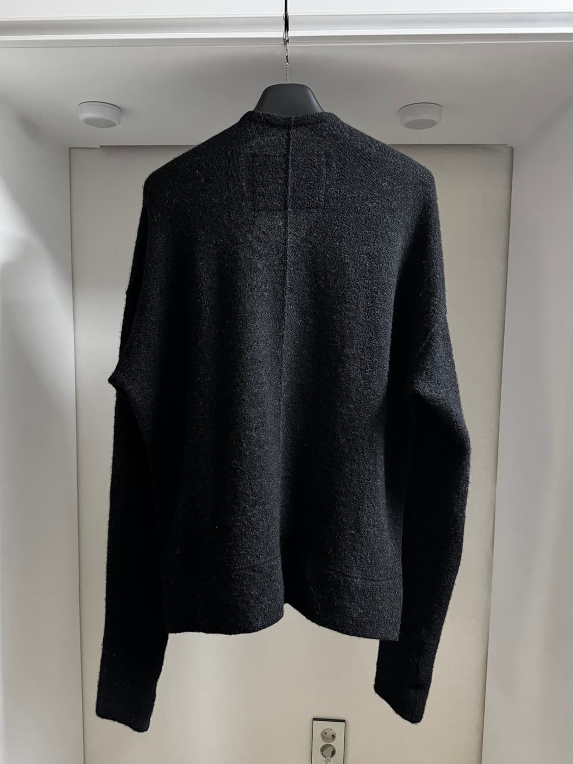 KLASICA 25F Anatomical Cut Cardigan 상품이미지5