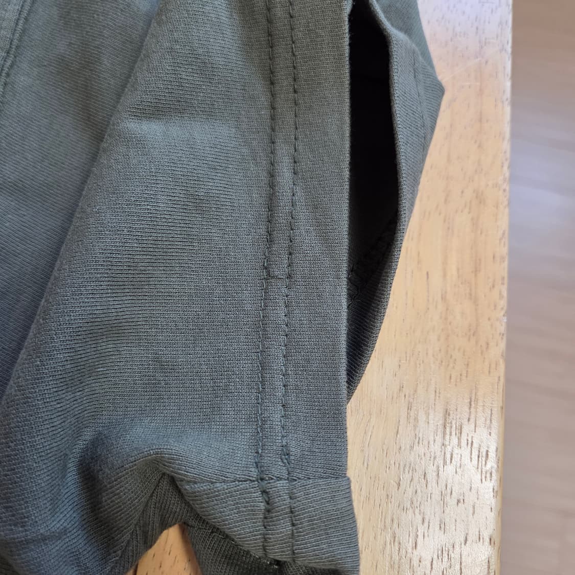 L 나이키 acg 프린팅 반팔티 자수로고 카키 144 상품이미지5