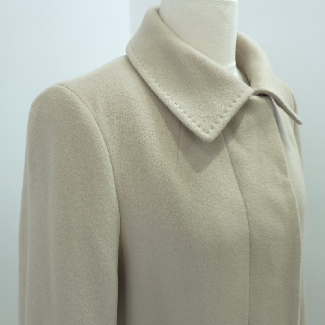 SANYO 무드베이지 울 혼방 히든버튼 롱 코트 상품이미지6