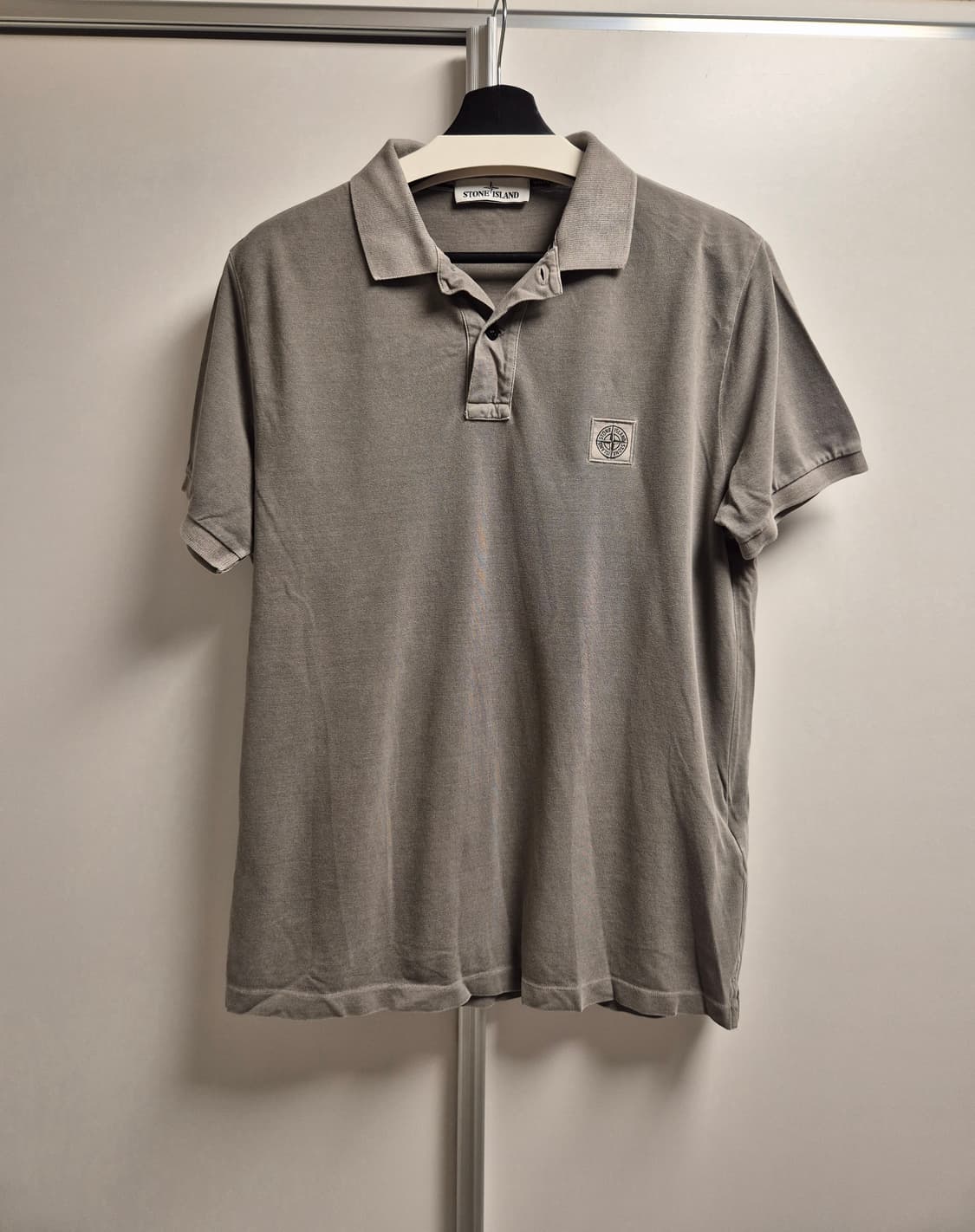 스톤아일랜드 매장판 / 그레이 피그먼트다잉 피케 / XL 상품이미지1
