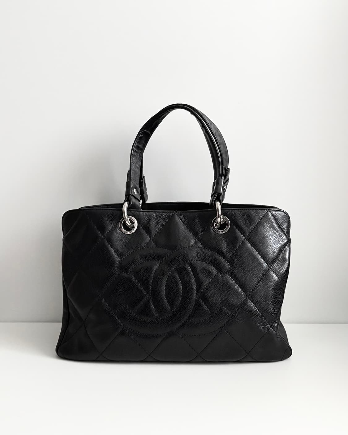 CHANEL QUILTED CAVIAR TOTE BAG 샤넬 퀄팅 캐비어 상품이미지1