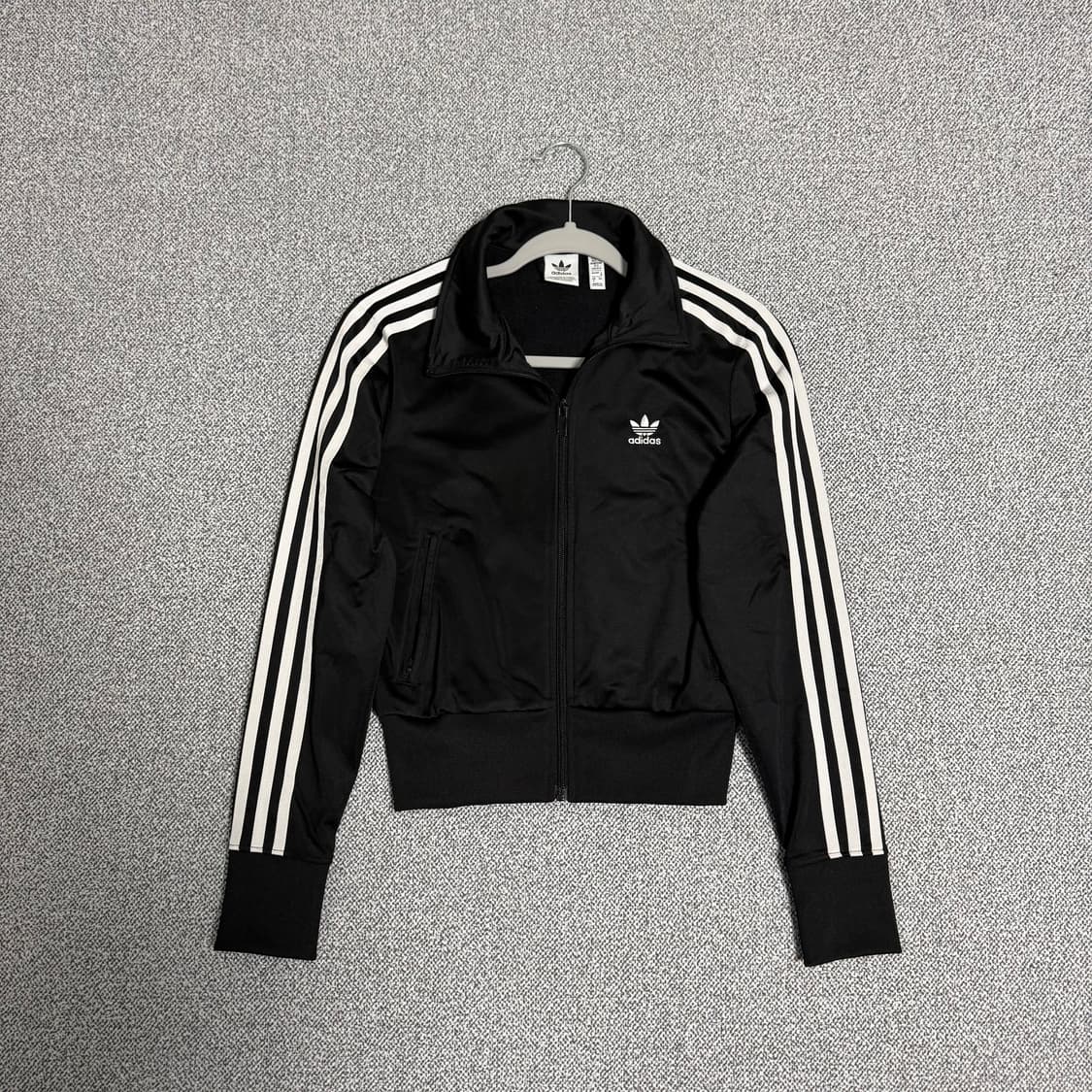 아디다스 파이어버드 우먼스 크롭 제니 져지 블랙 S 트랙탑 상품이미지1