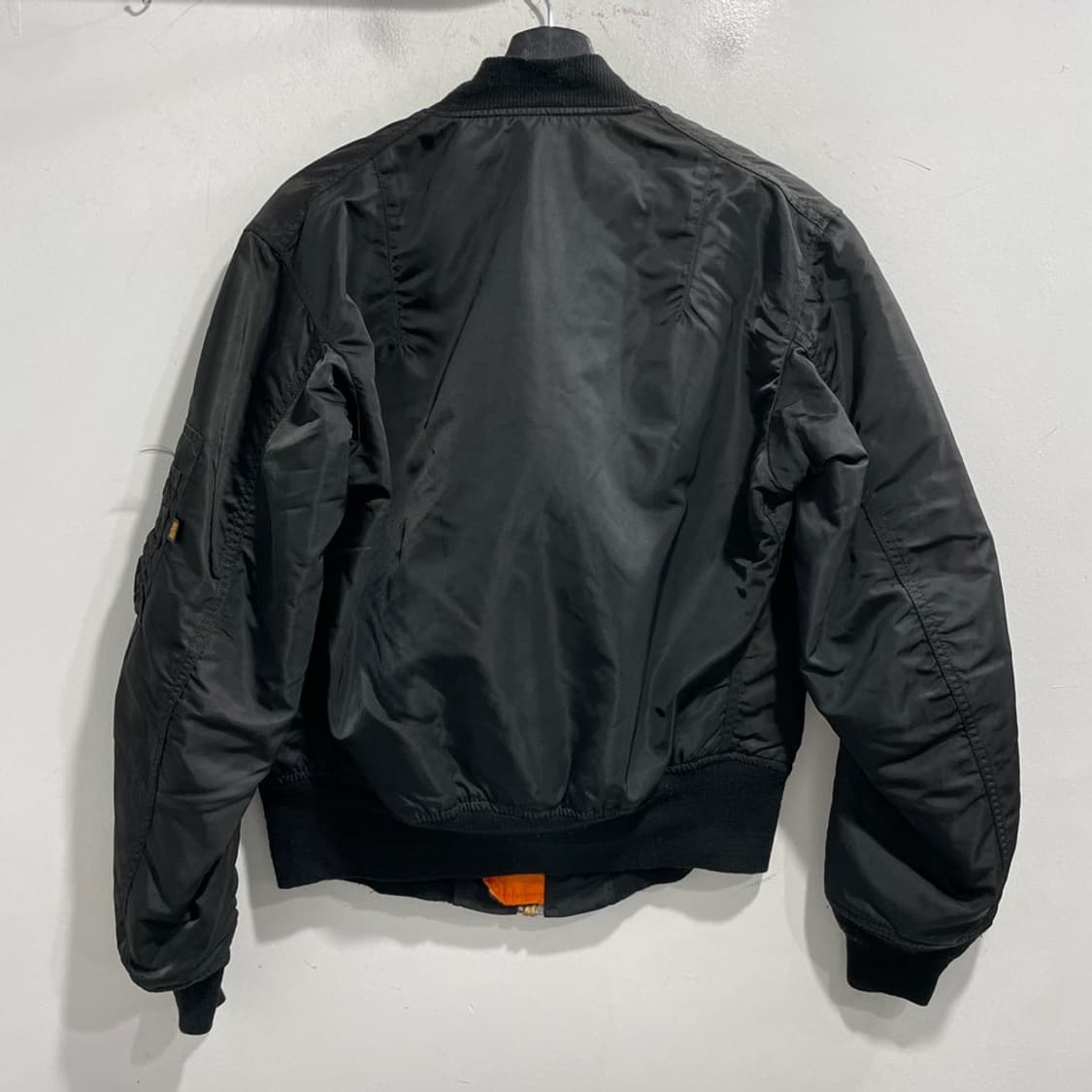 알파인더스트리 리버시블 항공점퍼 상품이미지3