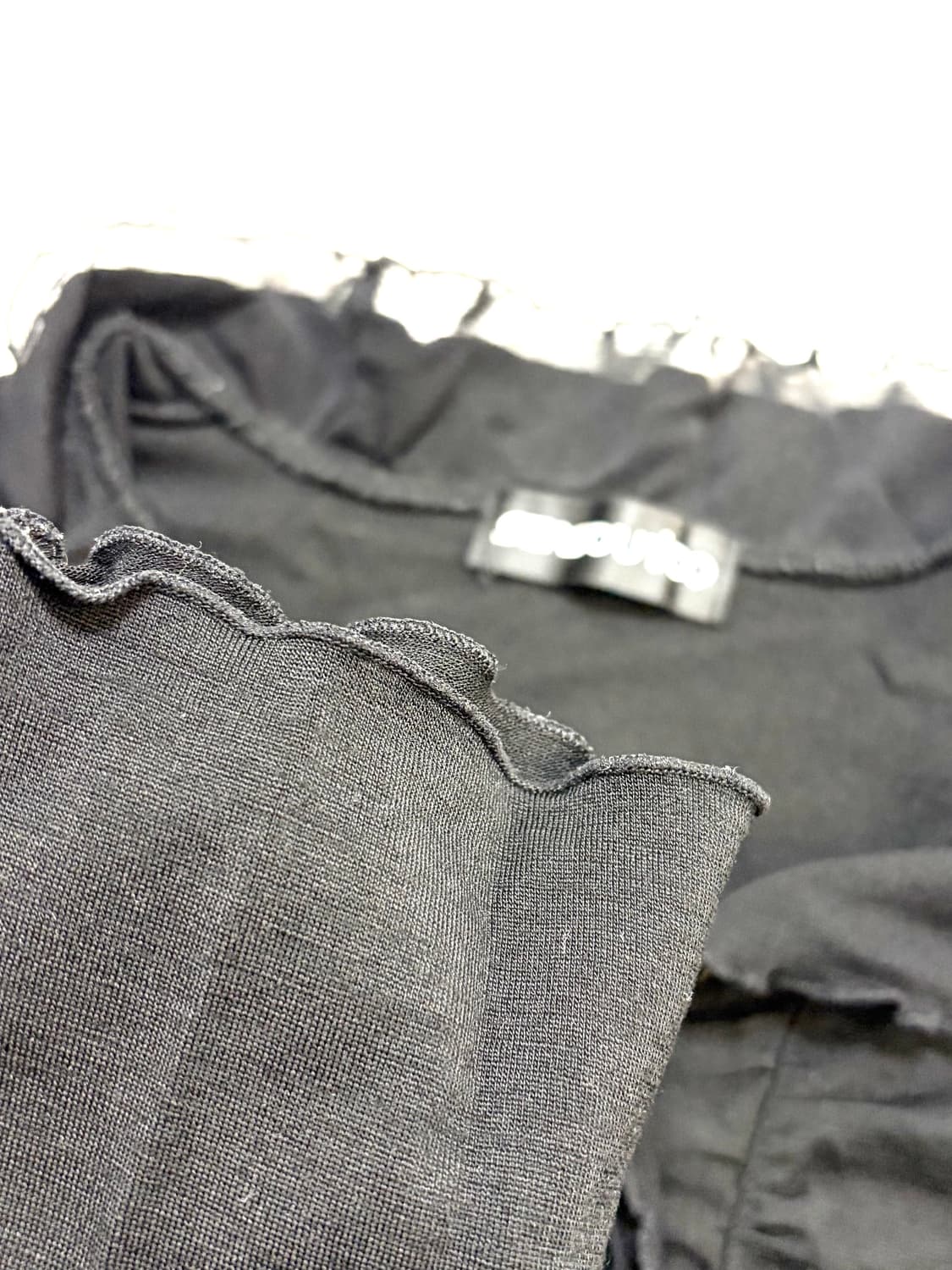 Vtg 센소유니코 블랙 프릴 슬리브 상품이미지2