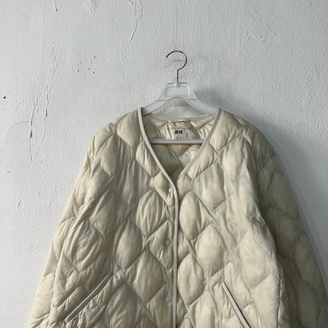유니클로 울트라라이트다운 퀼팅경량패딩 여성S-M 상품이미지2