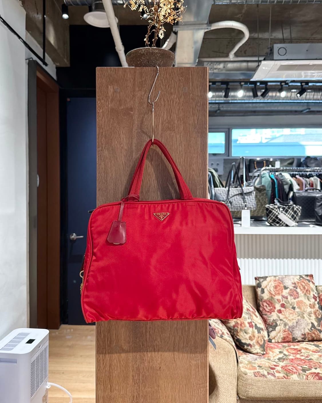프라다 레드 리나일론 토트백 상품이미지1
