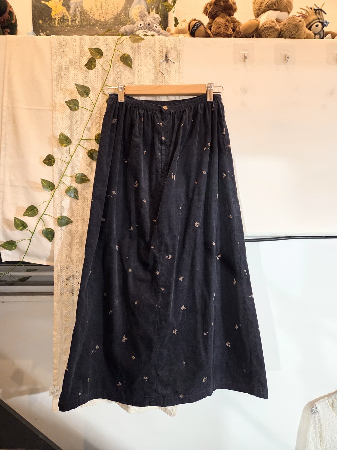 studio clip 잔꽃 코듀로이 롱스커트 상품이미지4