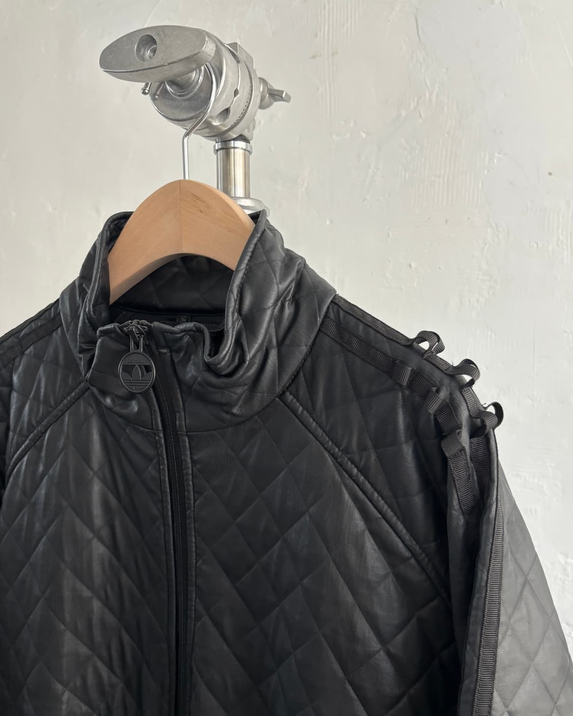 Adidas x Barbour 아디다스 x 바버 블랙 루바브 퀼팅 자켓 상품이미지2