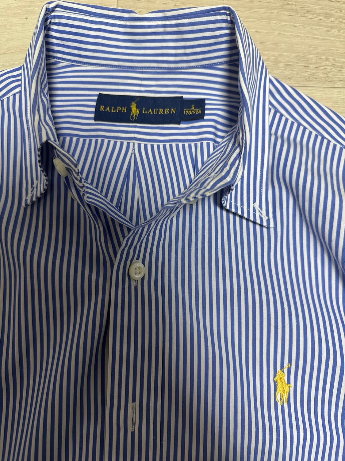 폴로랄프로렌 스트라이프 셔츠 스카이블루 색상 S 사이즈 판매합니다. 상품이미지3