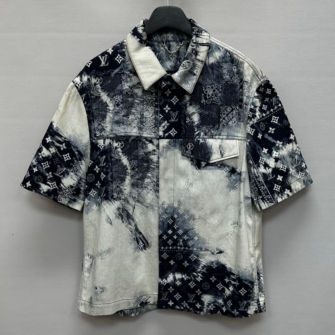 루이비통 모노그램 반다나 데님 셔츠 인디고 (105)  상품이미지1