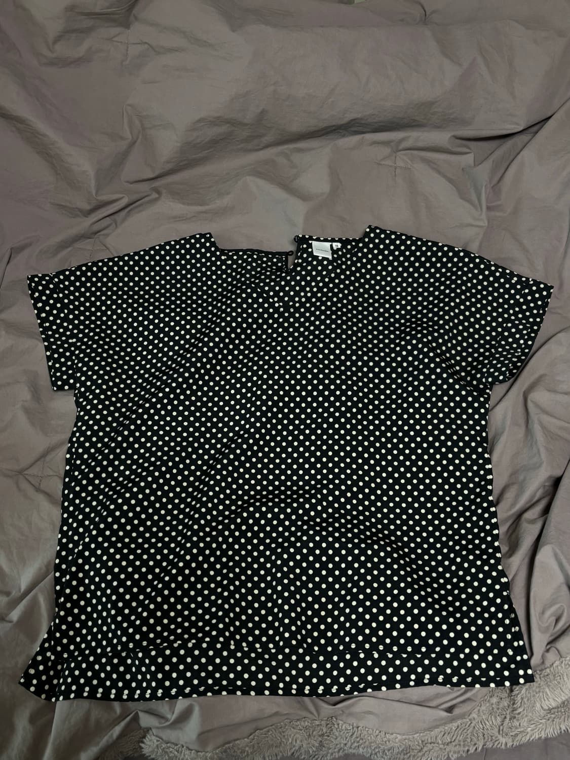 빈티지 도트 브이넥 반팔 블라우스 모리걸 아오이유우 상품이미지1