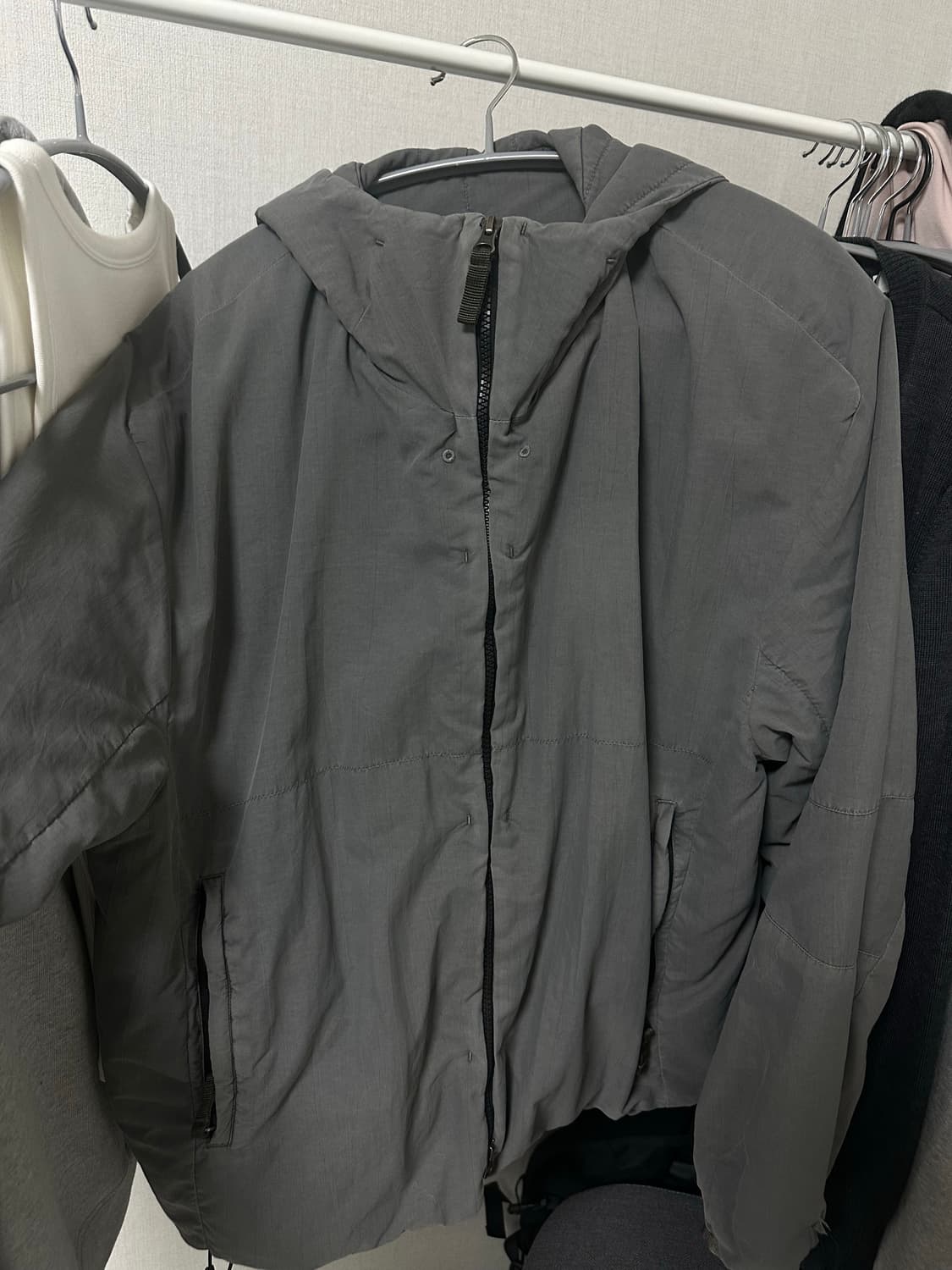 폴리테루 라이트 퍼퍼 자켓 1.2 세이지 상품이미지1