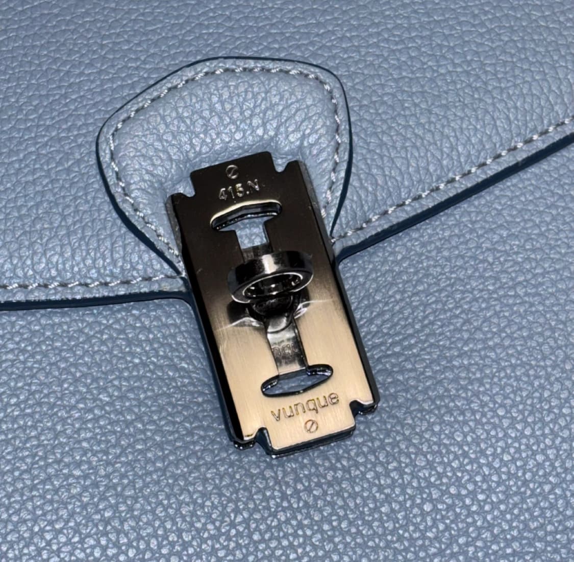 분크 퍼펙 브릴리앙 사첼백 M 상품이미지6