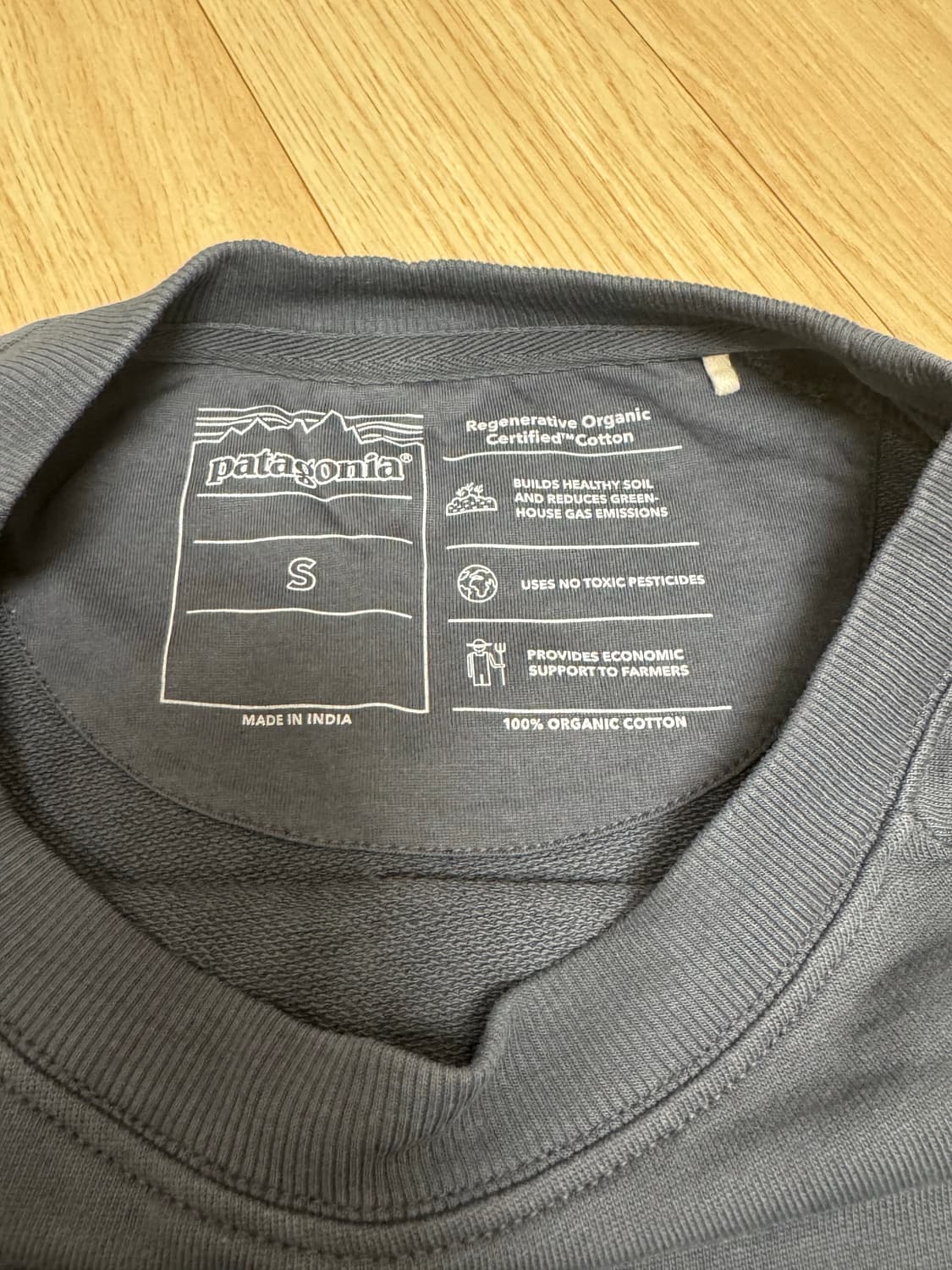 파타고니아 맨투맨 그레이 s 상품이미지3